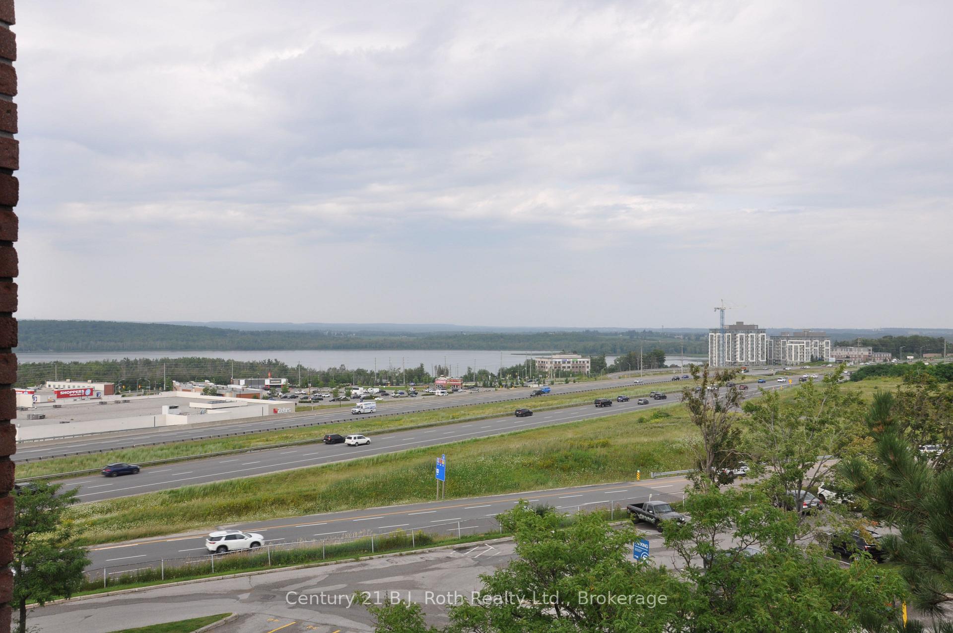 Photo 12 of Unit 416, 126 Bell Farm Road, Barrie, Alliance — HOMEH