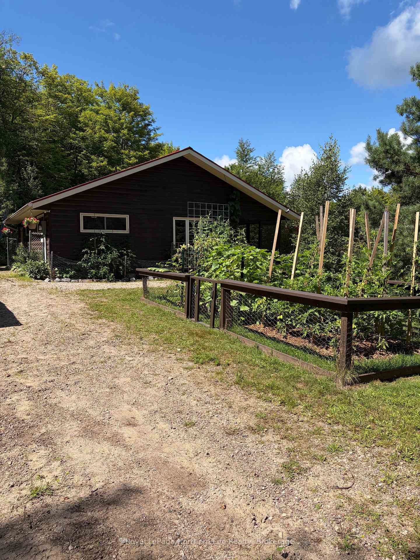 Photo 6 of 472 O'connor Line, Powassan — HOMEH