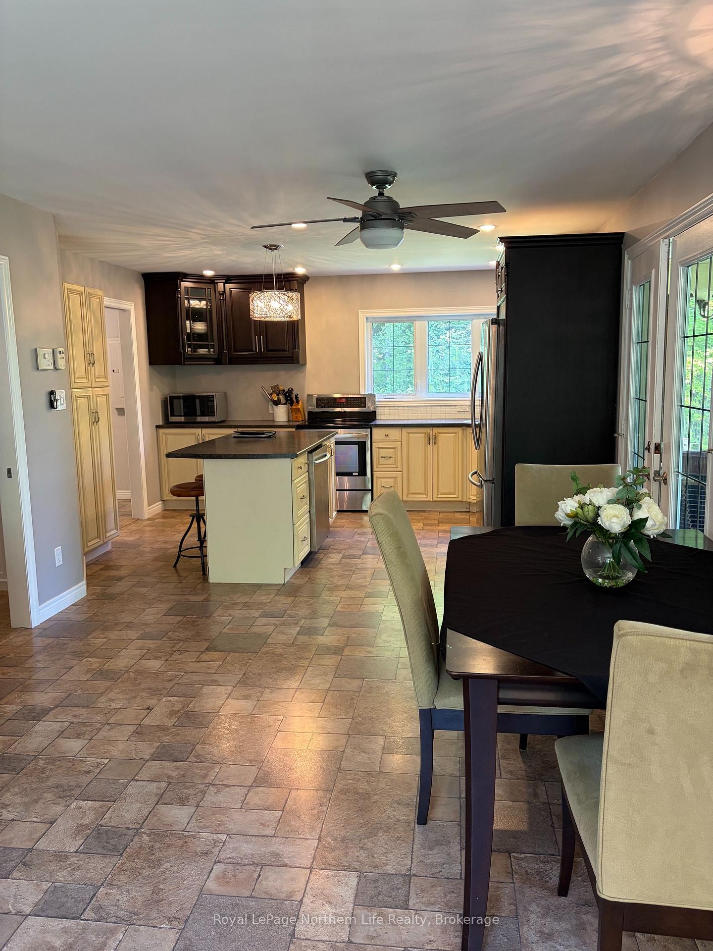 Photo 21 of 472 O'connor Line, Powassan — HOMEH