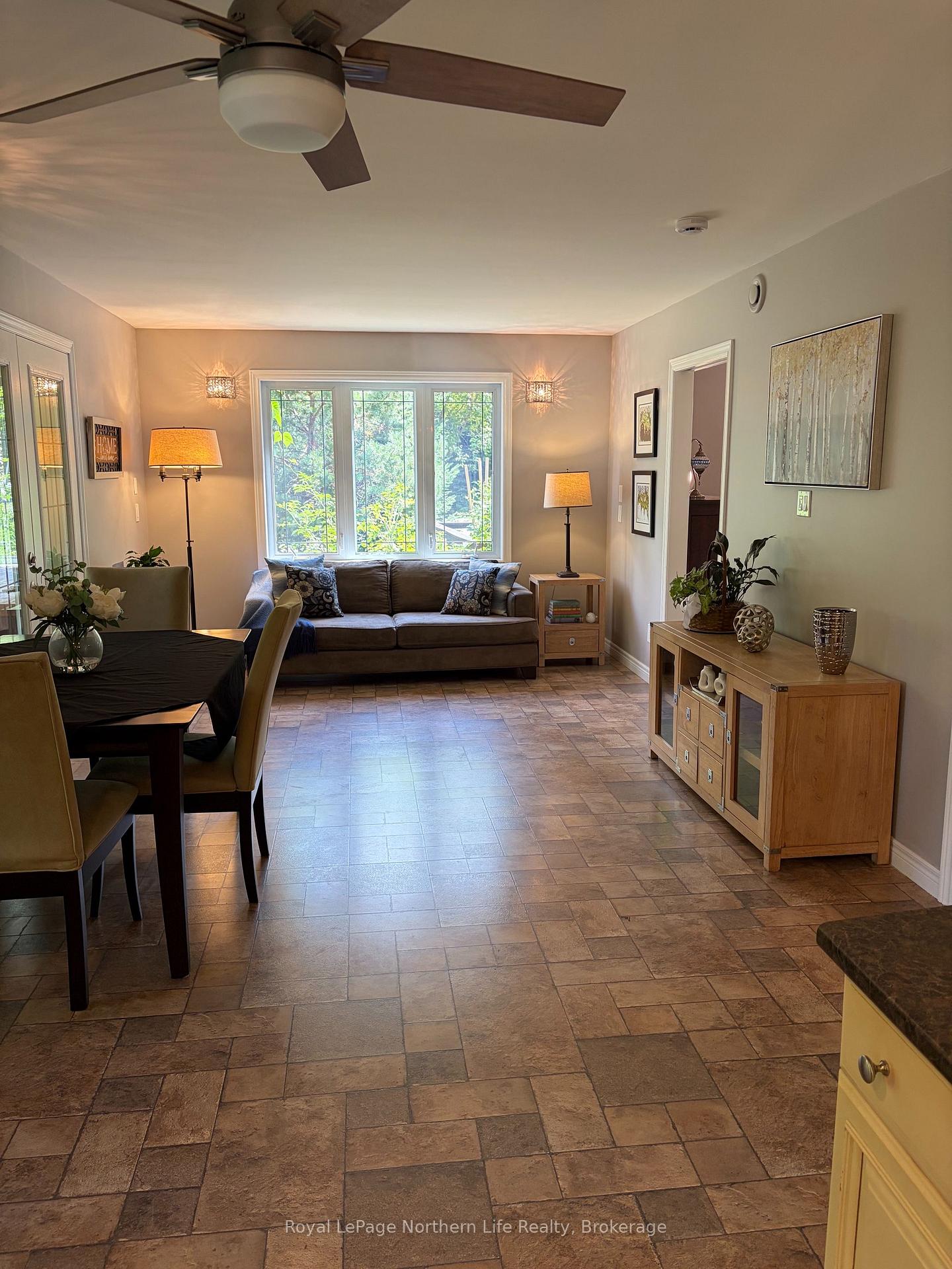Photo 23 of 472 O'connor Line, Powassan — HOMEH