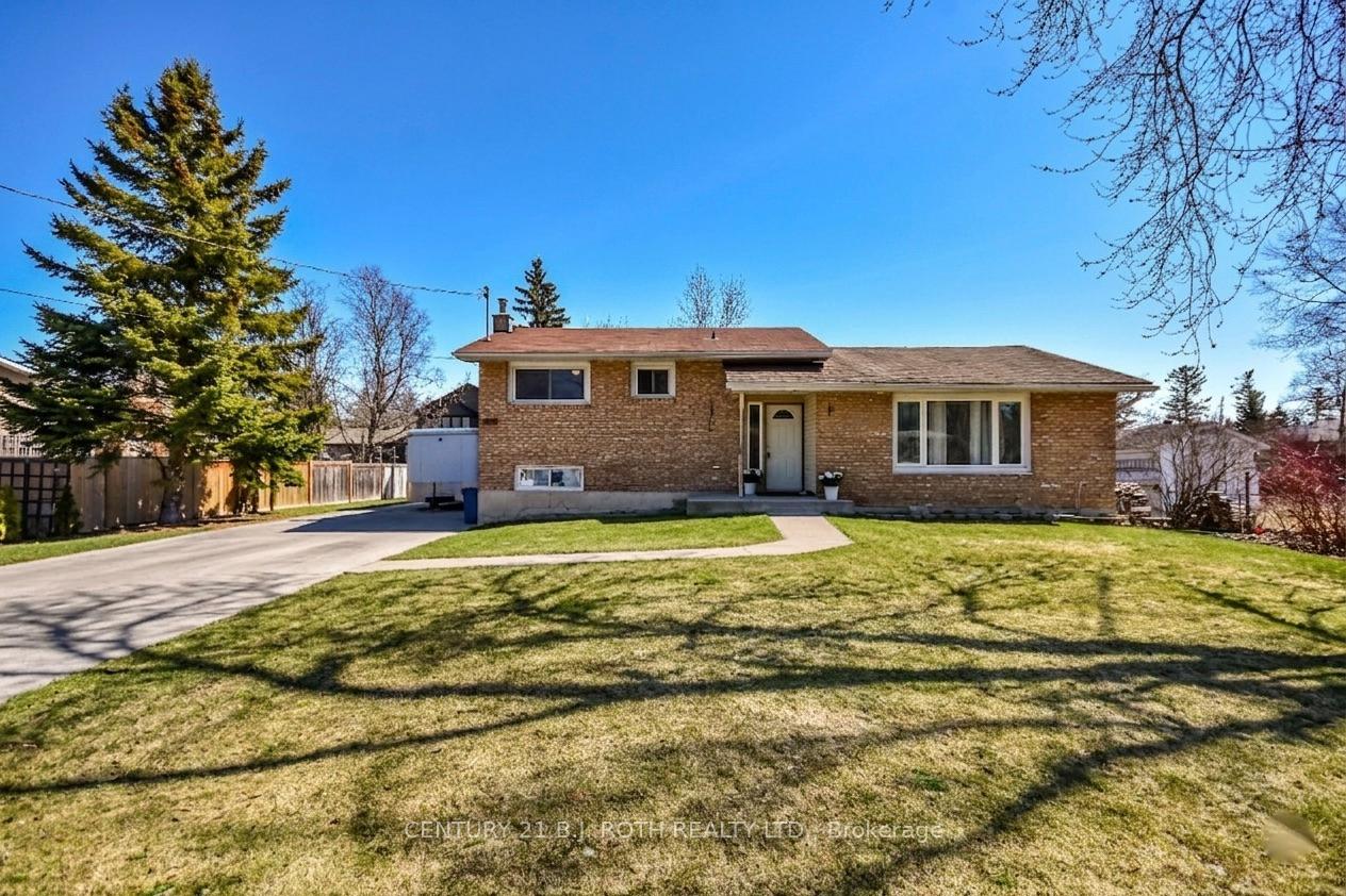 Photo 1 of 3039 Poplar Road, Innisfil, Rural Innisfil — HOMEH