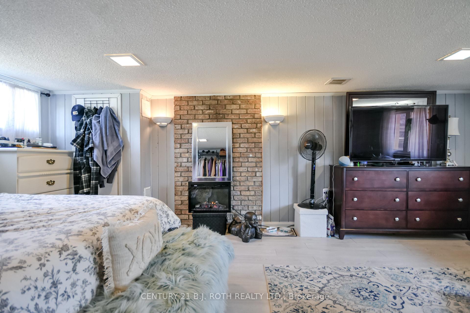 Photo 22 of 3039 Poplar Road, Innisfil, Rural Innisfil — HOMEH
