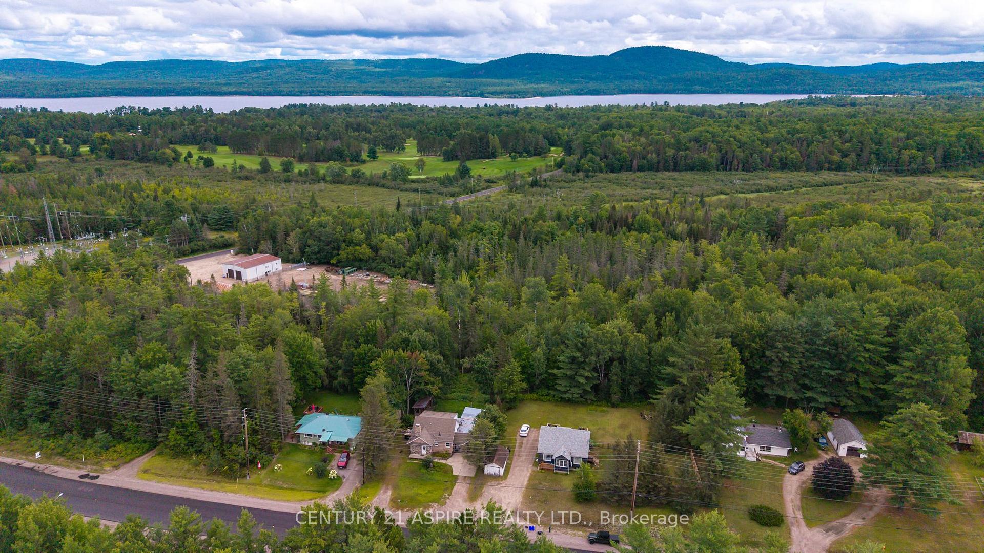 Photo 45 of 32868 Highway 17, Deep River, Deep River — HOMEH