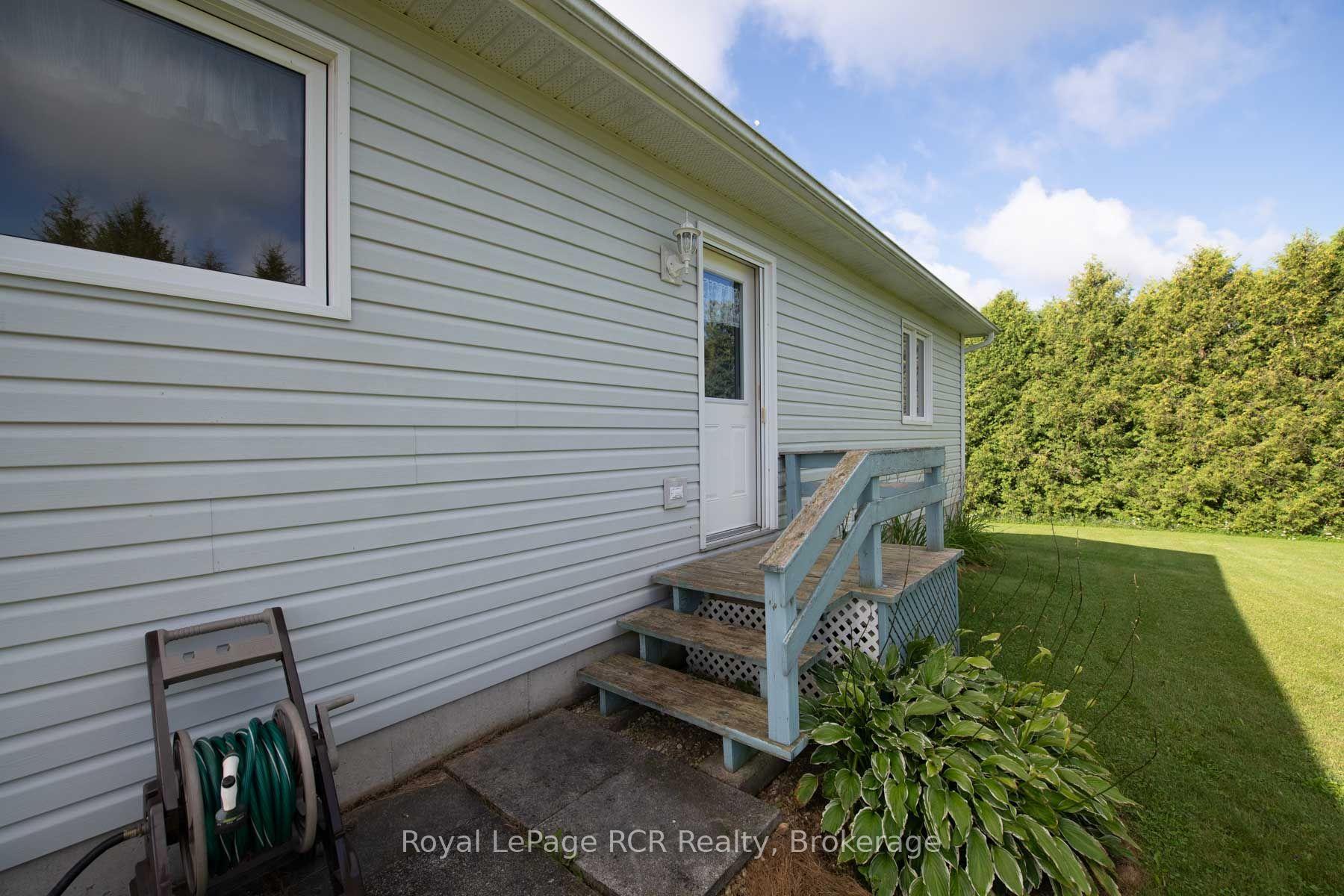 Photo 9 of 145379 Southgate Road 14 E, Southgate — HOMEH