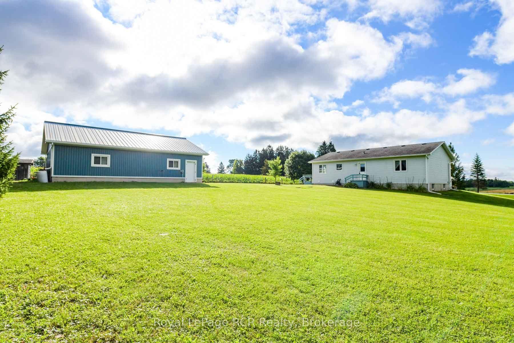 Photo 14 of 145379 Southgate Road 14 E, Southgate — HOMEH