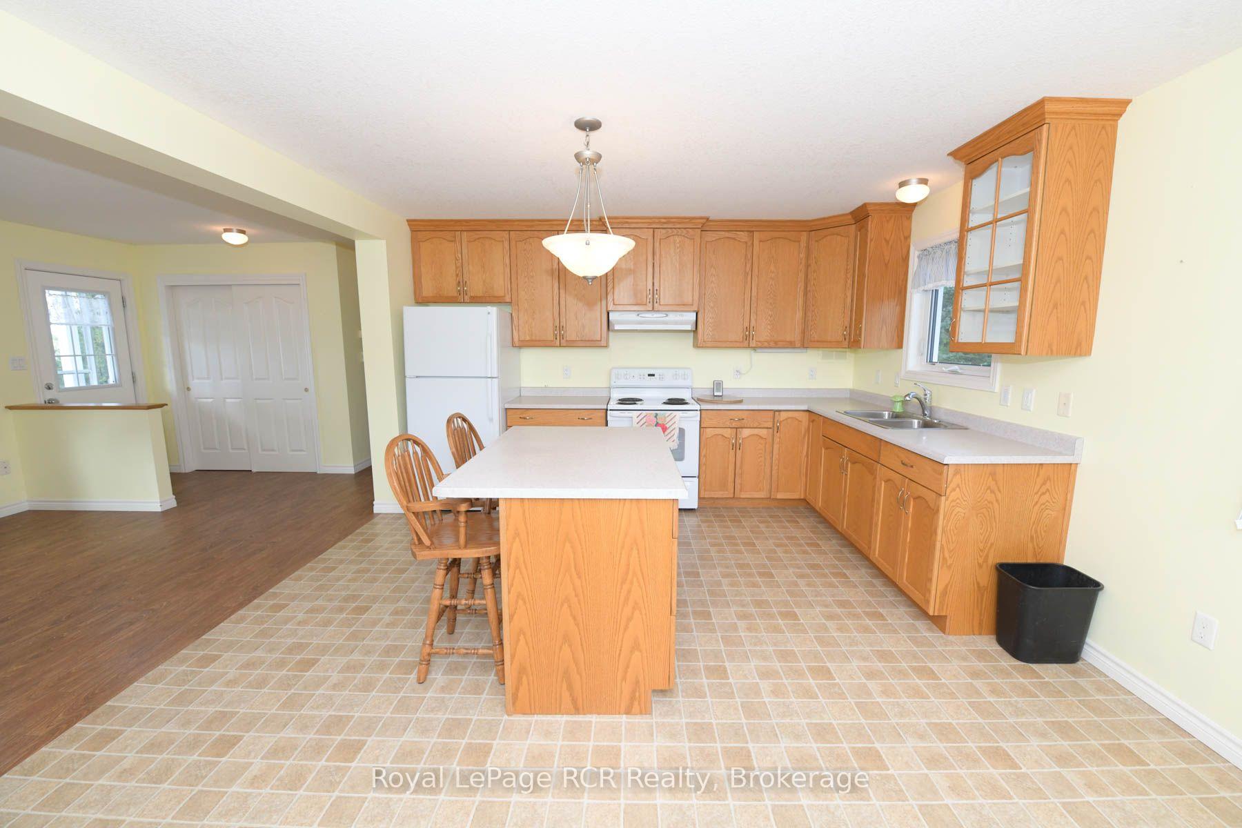 Photo 19 of 145379 Southgate Road 14 E, Southgate — HOMEH