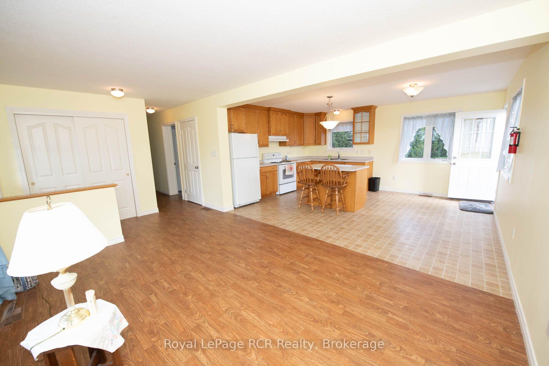 Photo 20 of 145379 Southgate Road 14 E, Southgate — HOMEH