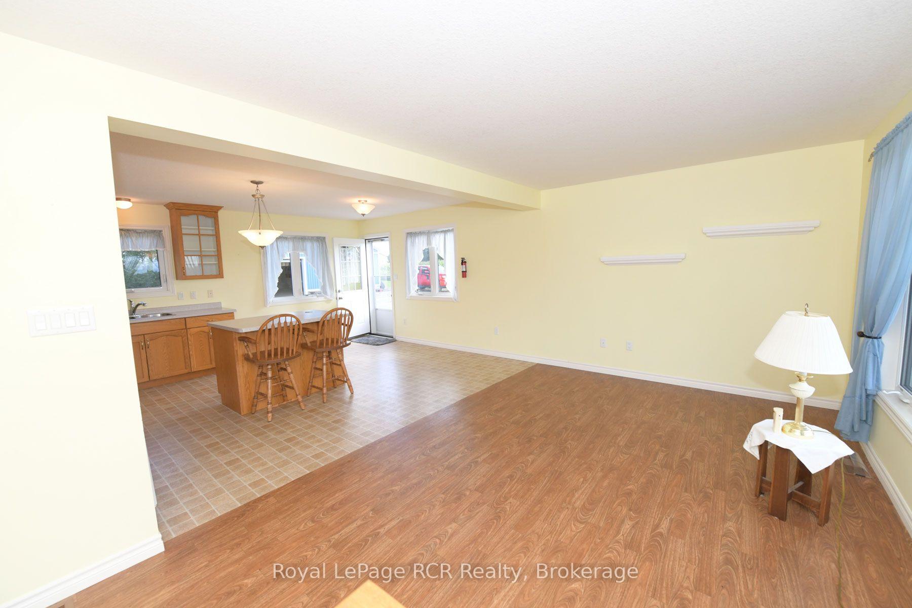 Photo 22 of 145379 Southgate Road 14 E, Southgate — HOMEH