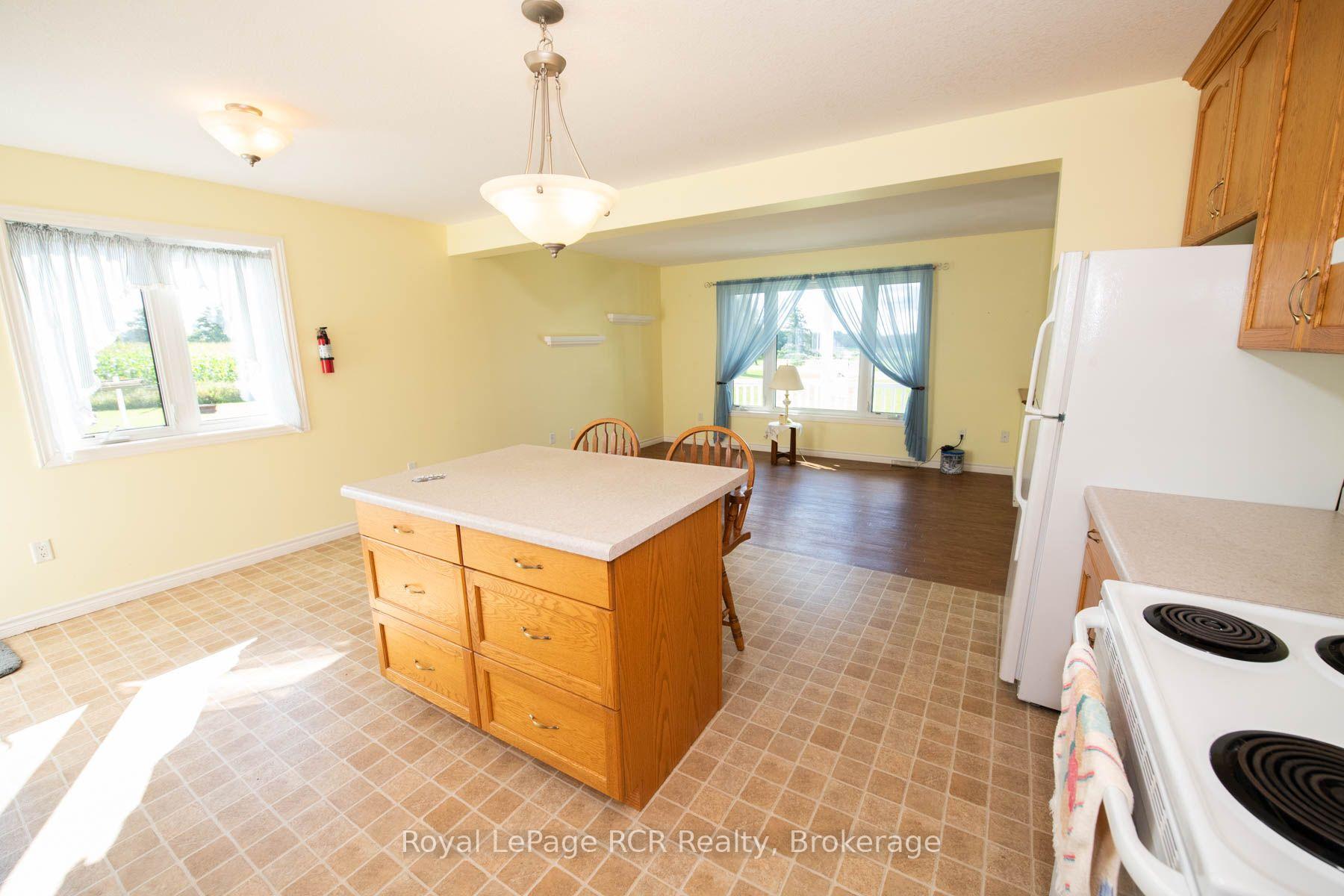 Photo 23 of 145379 Southgate Road 14 E, Southgate — HOMEH
