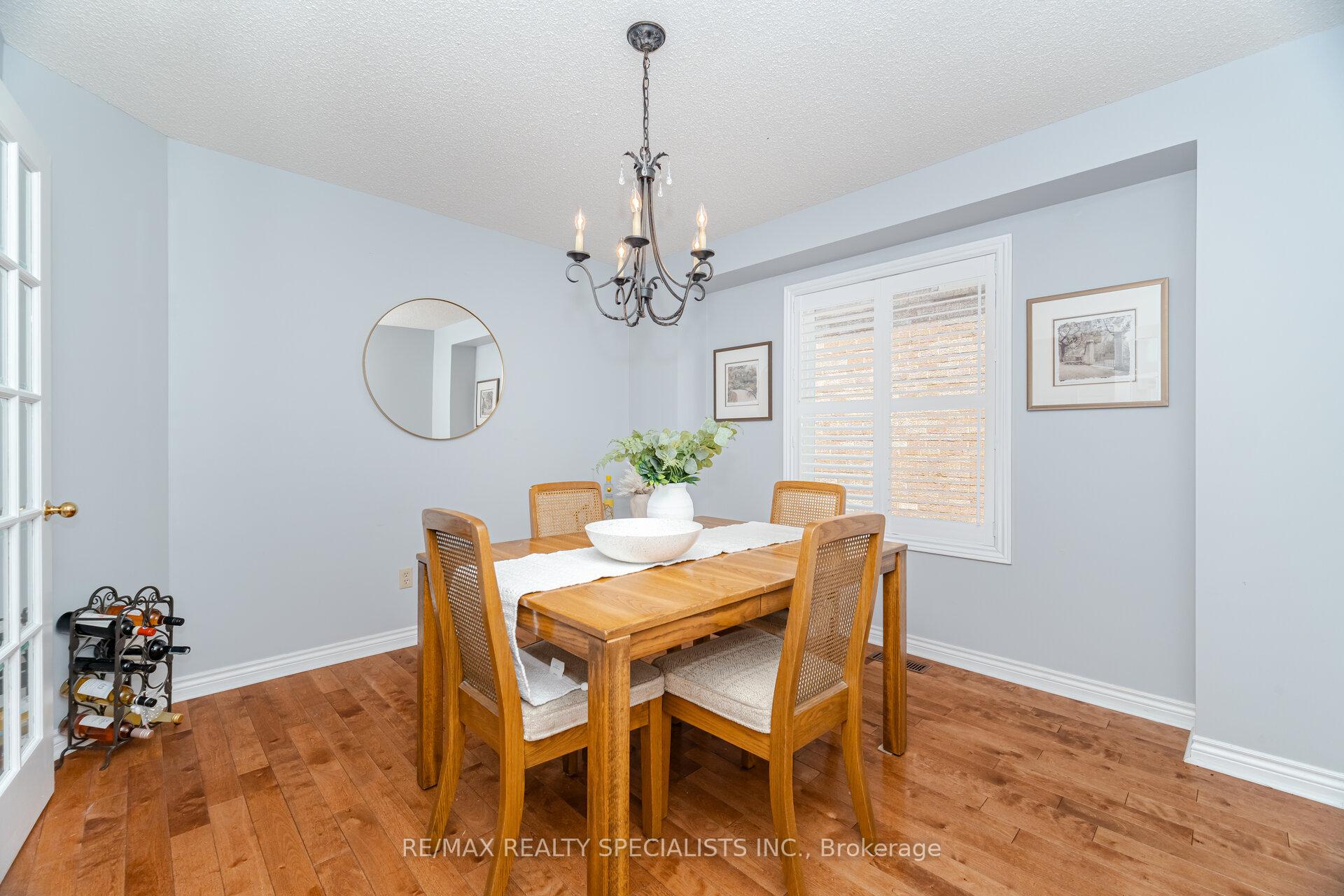 Photo 27 of 5612 Shillington Drive, Mississauga, Hurontario — HOMEH