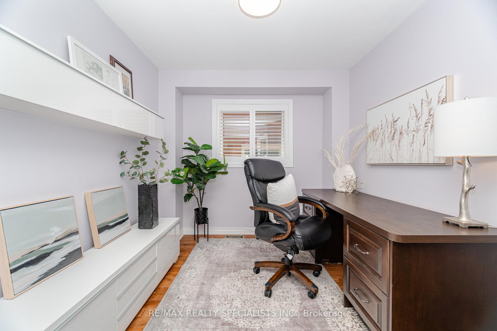 Photo 31 of 5612 Shillington Drive, Mississauga, Hurontario — HOMEH