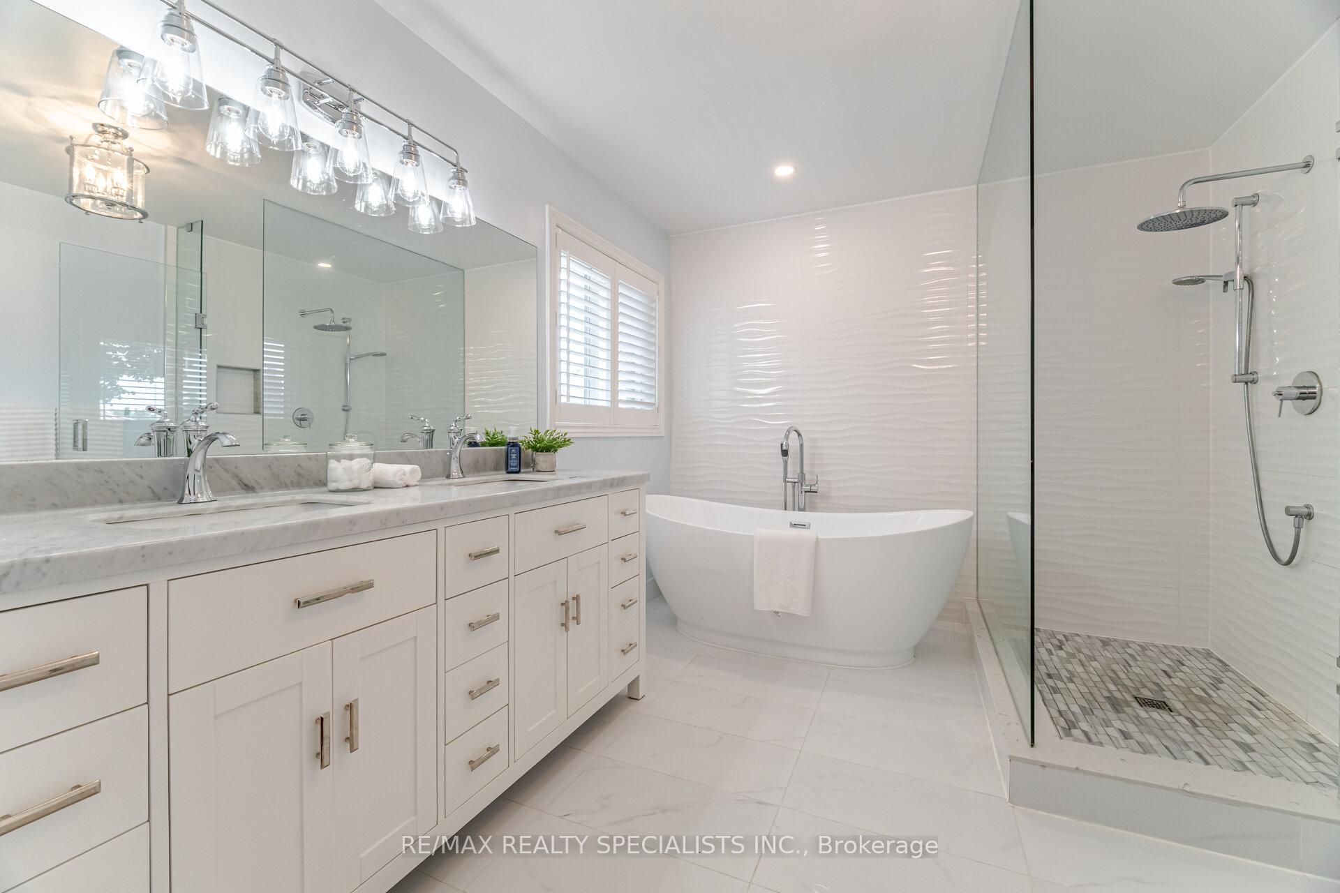 Photo 43 of 5612 Shillington Drive, Mississauga, Hurontario — HOMEH