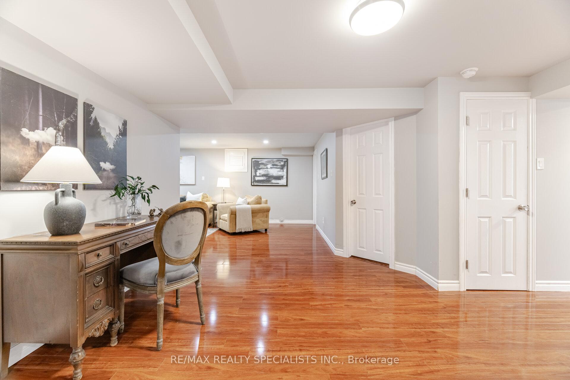 Photo 57 of 5612 Shillington Drive, Mississauga, Hurontario — HOMEH