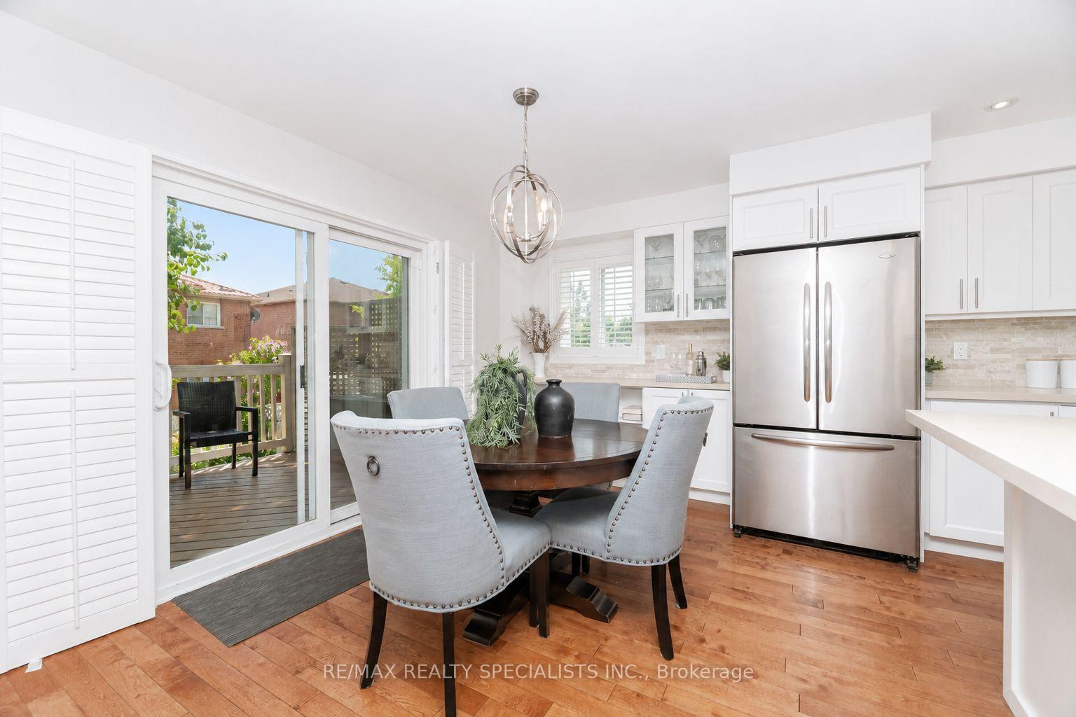 Photo 18 of 5612 Shillington Drive, Mississauga, Hurontario — HOMEH