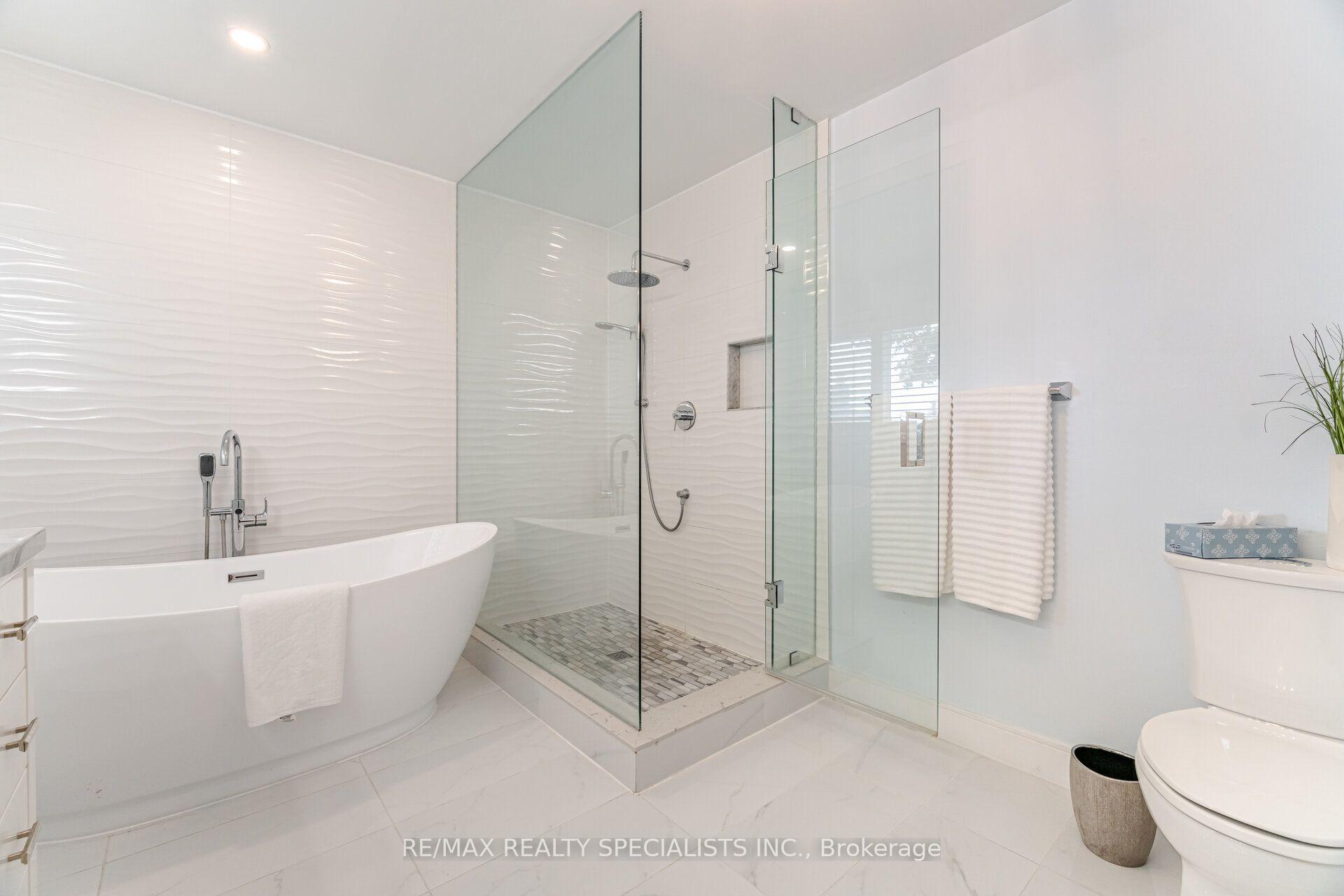 Photo 30 of 5612 Shillington Drive, Mississauga, Hurontario — HOMEH