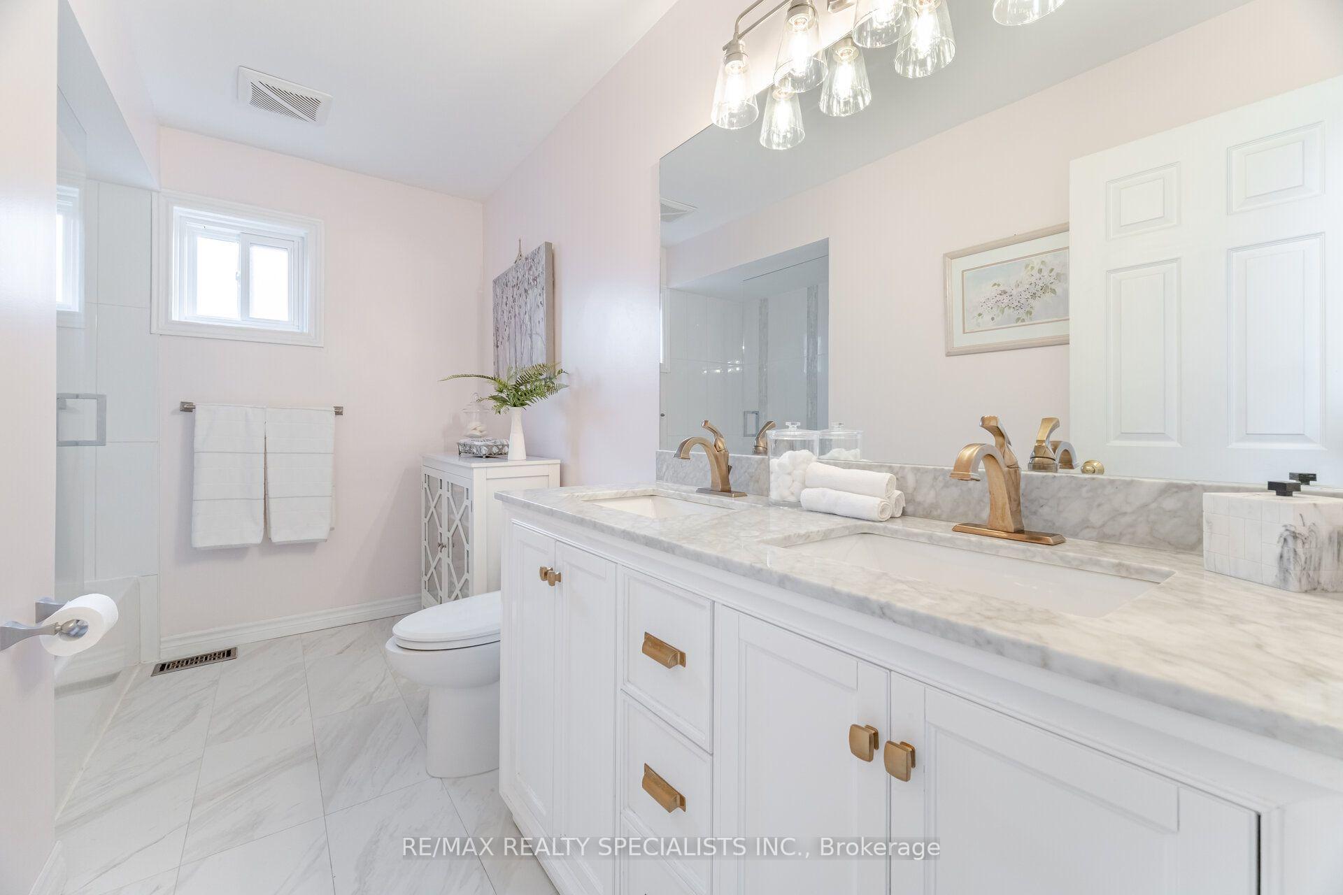 Photo 38 of 5612 Shillington Drive, Mississauga, Hurontario — HOMEH