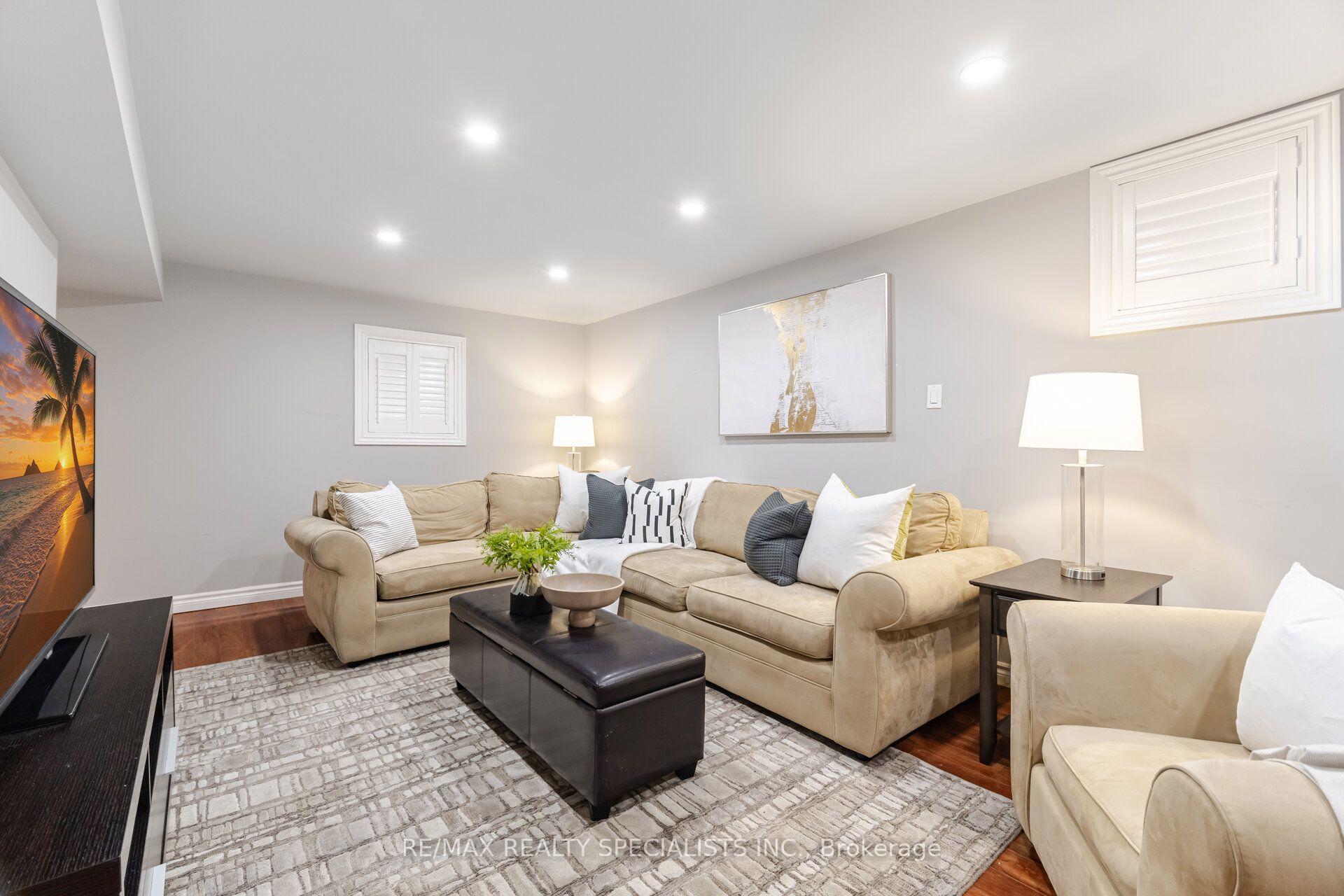 Photo 46 of 5612 Shillington Drive, Mississauga, Hurontario — HOMEH