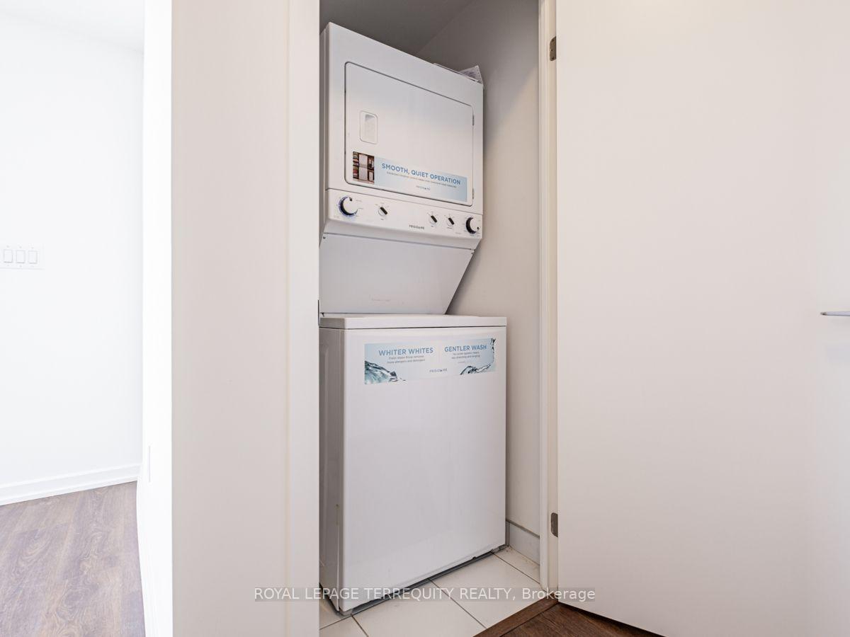 Photo 5 of Unit 2008, 70 Forest Manor Road, North York, Henry Farm — HOMEH