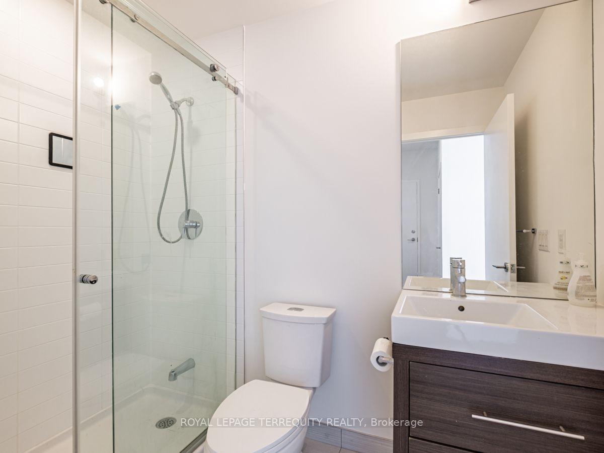 Photo 7 of Unit 2008, 70 Forest Manor Road, North York, Henry Farm — HOMEH