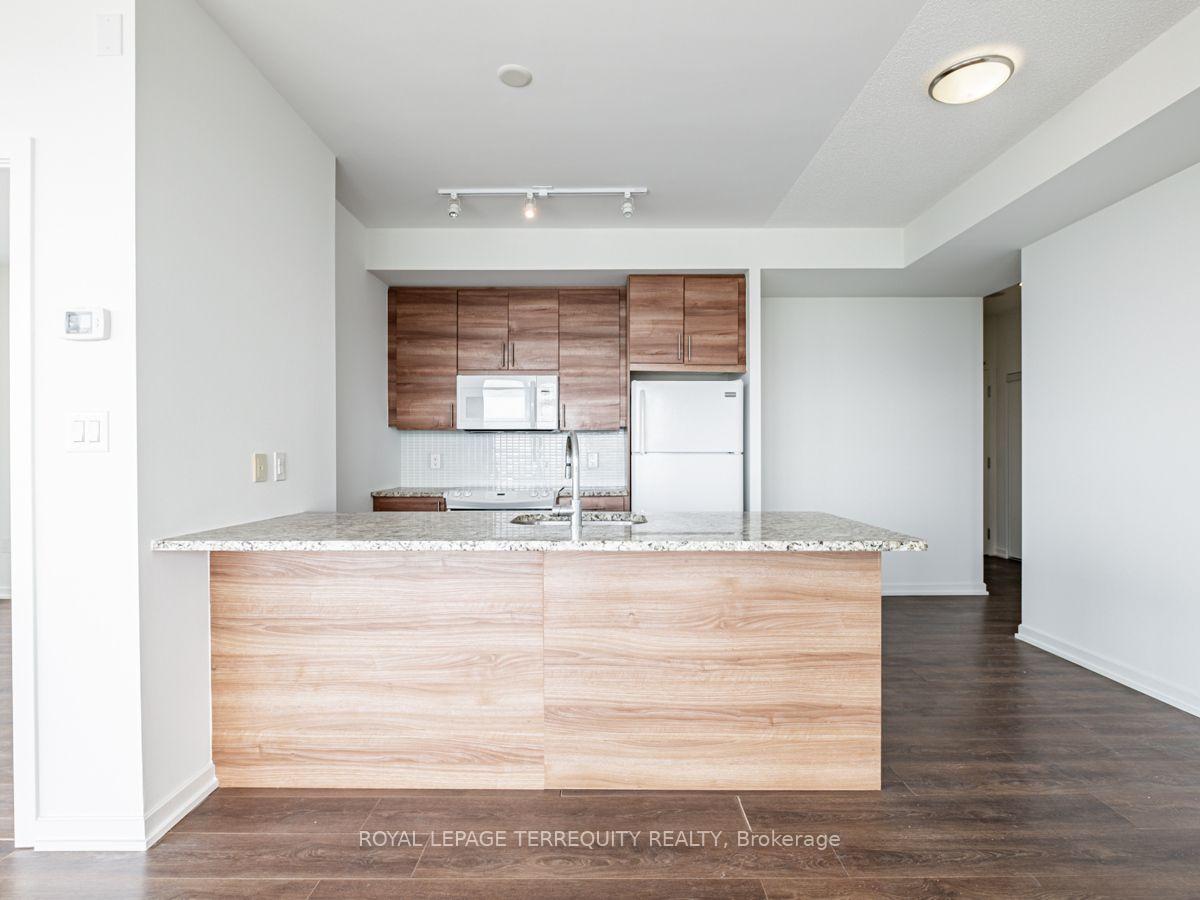 Photo 13 of Unit 2008, 70 Forest Manor Road, North York, Henry Farm — HOMEH