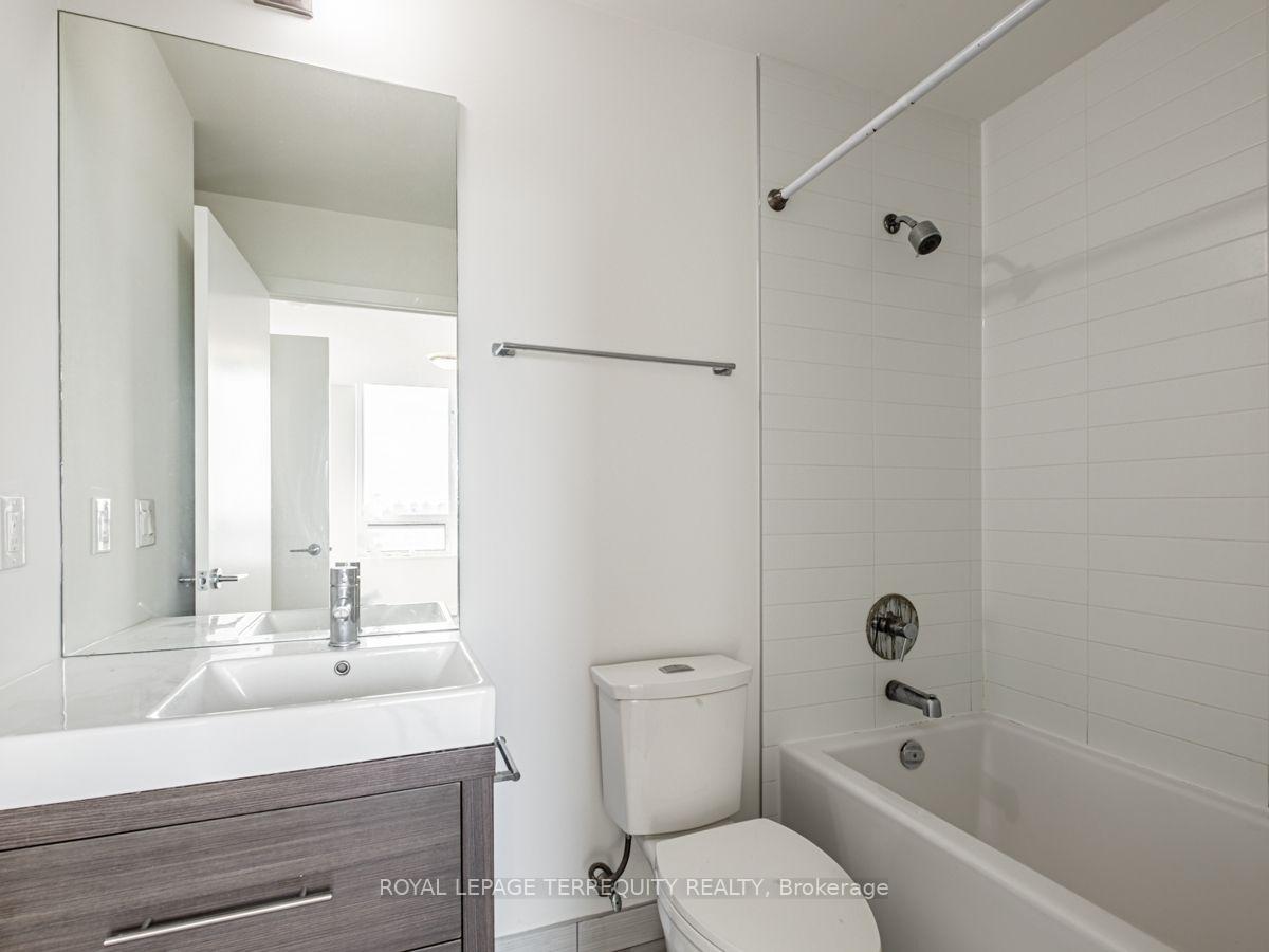 Photo 25 of Unit 2008, 70 Forest Manor Road, North York, Henry Farm — HOMEH