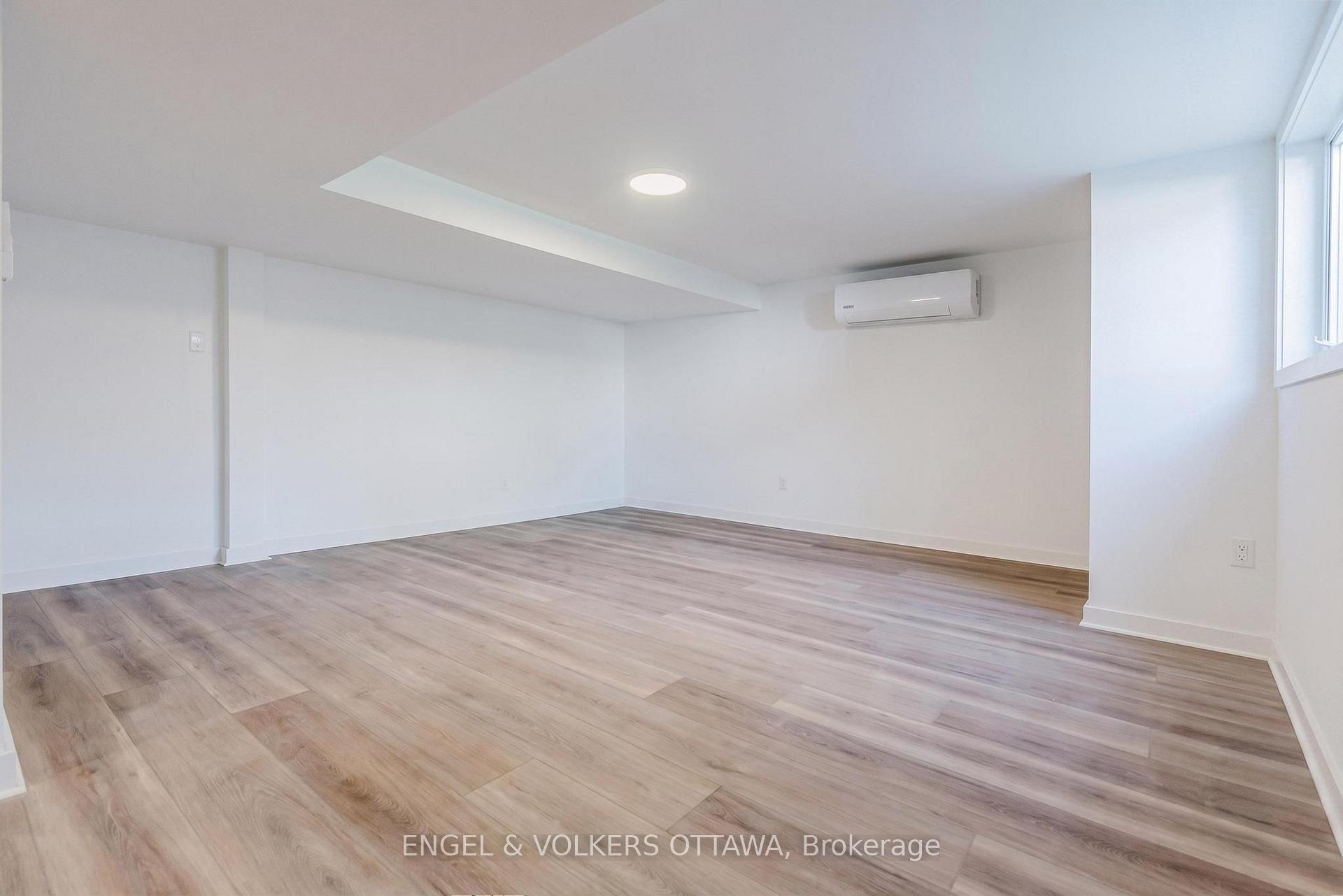Photo 22 of Unit 3, 896 Pinewood Crescent, Ottawa, Queensway Terrace North — HOMEH