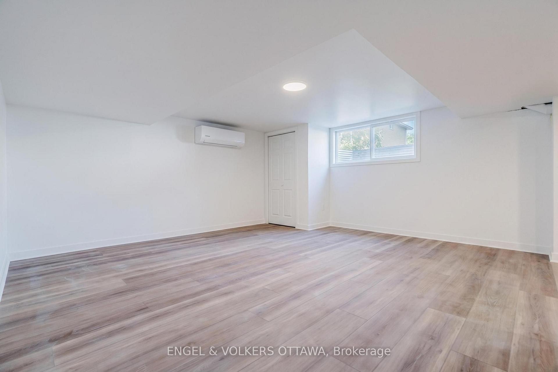 Photo 23 of Unit 3, 896 Pinewood Crescent, Ottawa, Queensway Terrace North — HOMEH