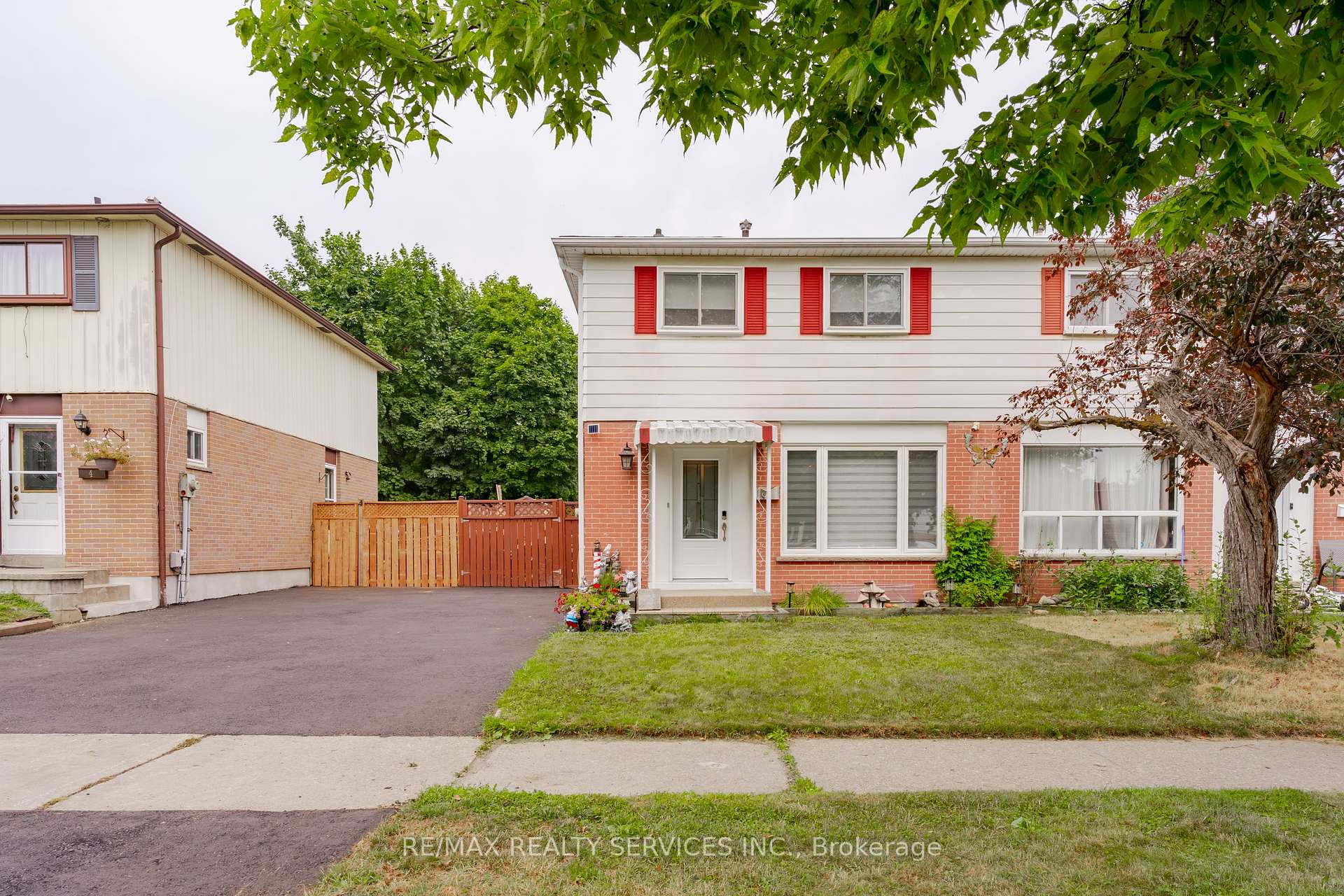Photo 1 of 6 Lauderdale Road, Brampton, Madoc — HOMEH