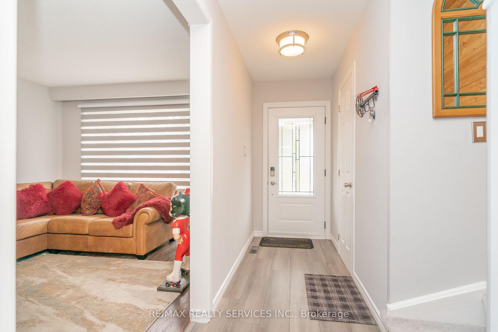 Photo 5 of 6 Lauderdale Road, Brampton, Madoc — HOMEH