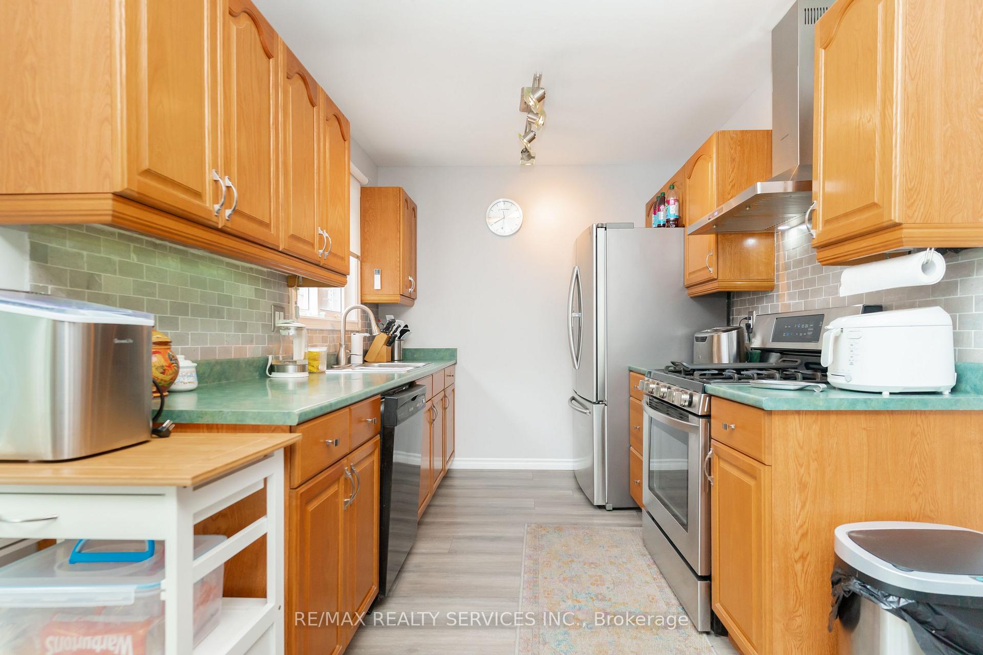 Photo 13 of 6 Lauderdale Road, Brampton, Madoc — HOMEH
