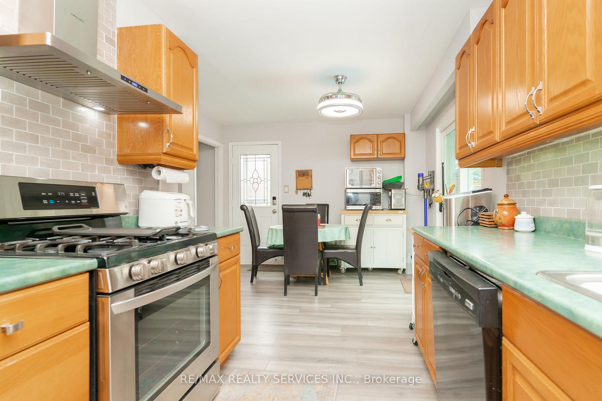Photo 17 of 6 Lauderdale Road, Brampton, Madoc — HOMEH