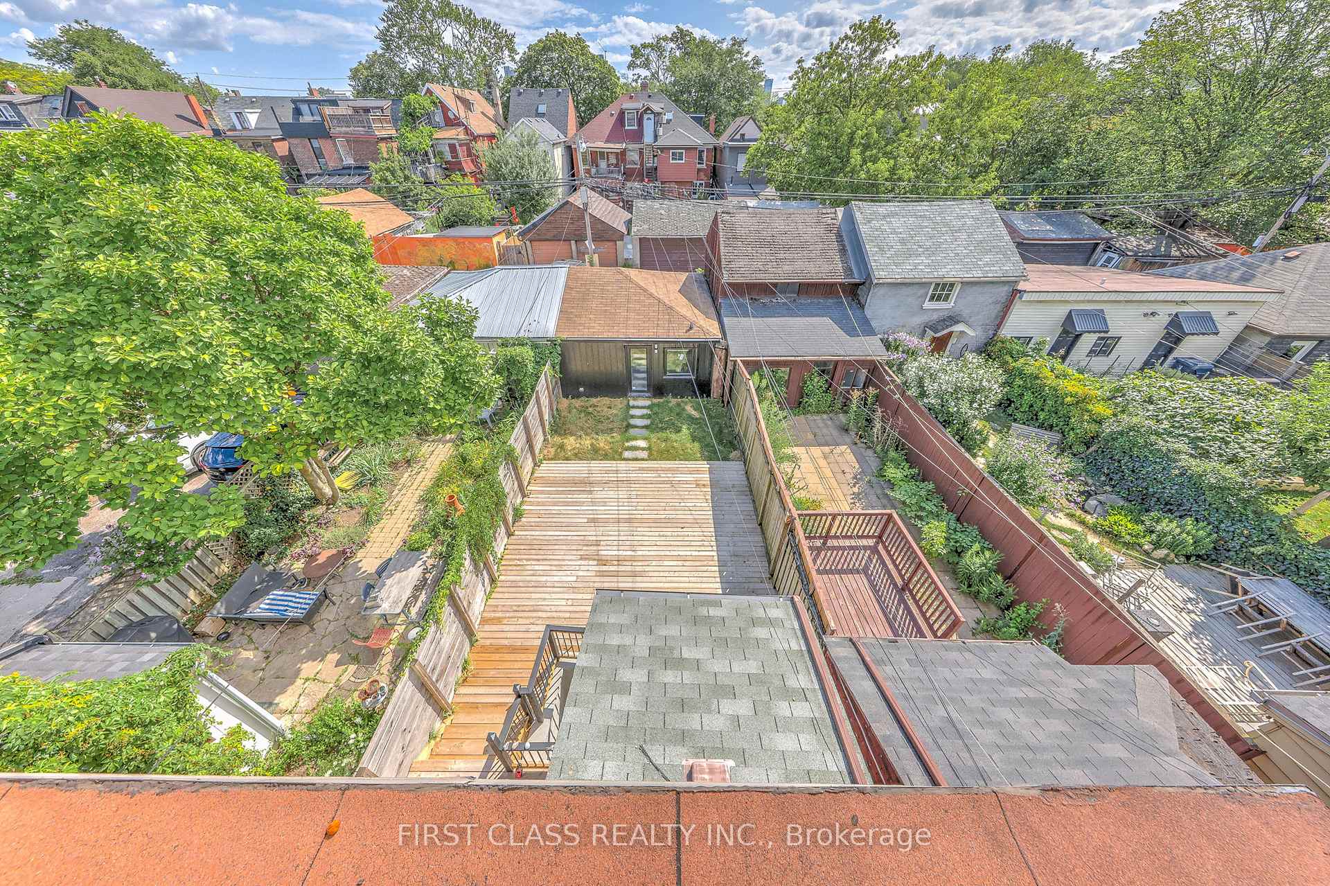 Photo 11 of Unit Ensuite 1, 431 Roxton Road, Toronto, Palmerston-Little Italy — HOMEH