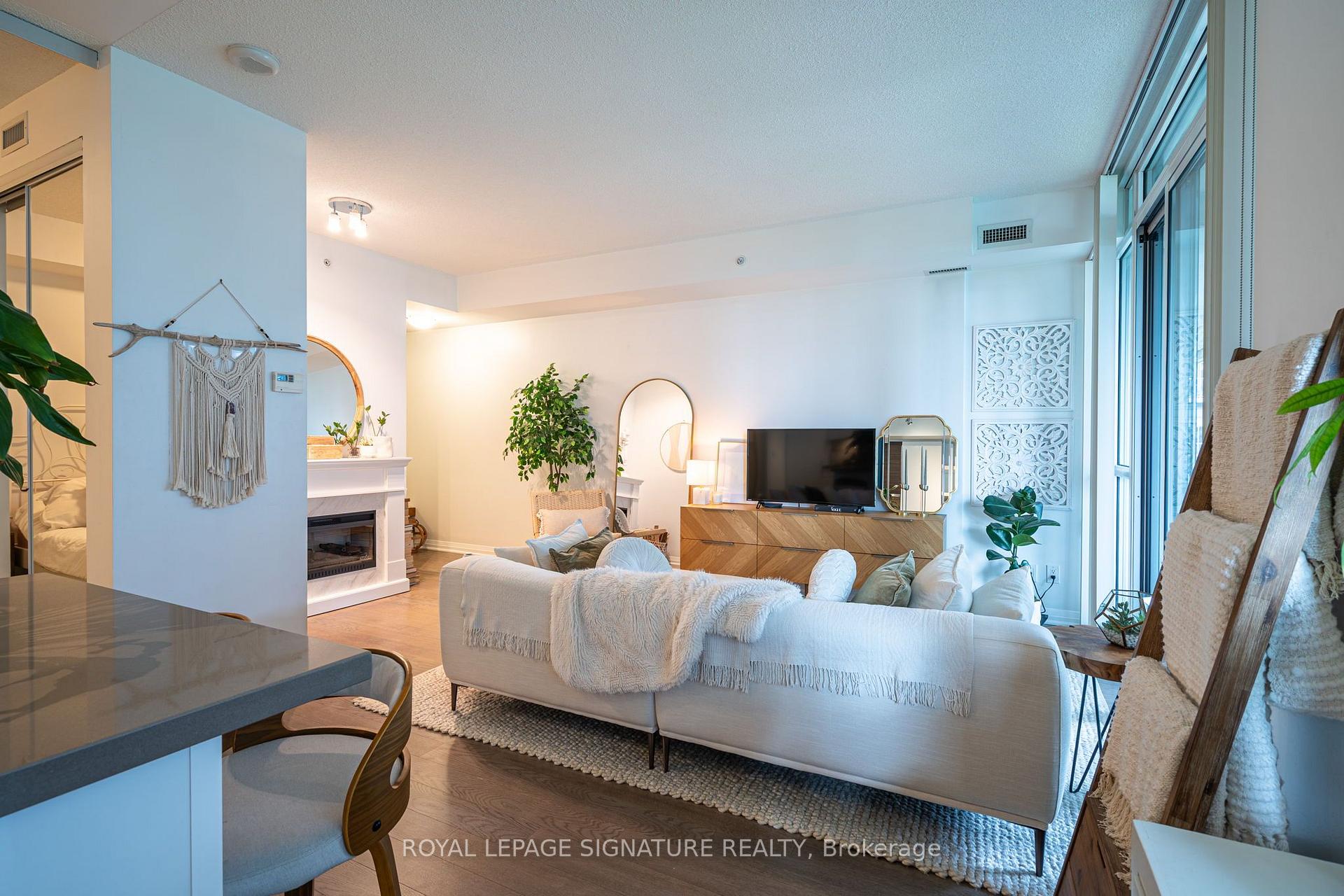 Photo 6 of Unit 311, 59 Annie Craig Drive, Etobicoke, Mimico — HOMEH