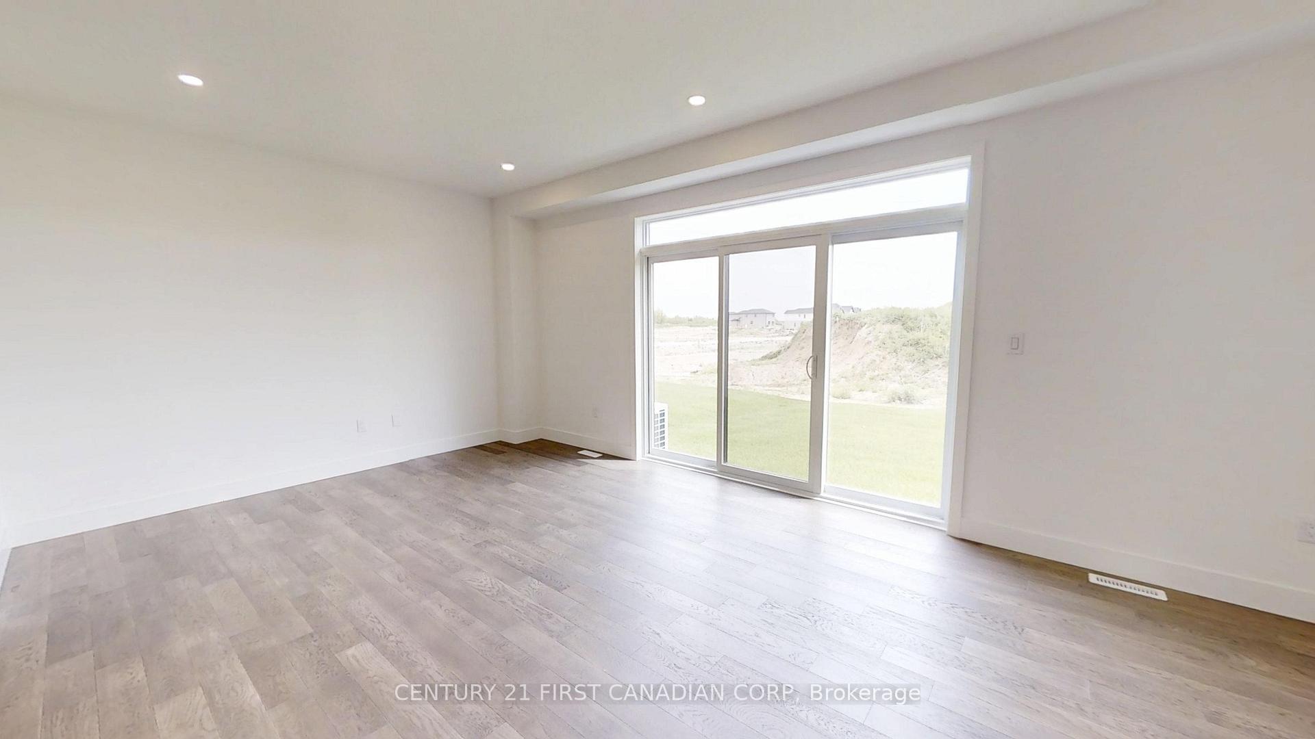 Photo 8 of 1225 Tulloch Avenue, London, South U — HOMEH