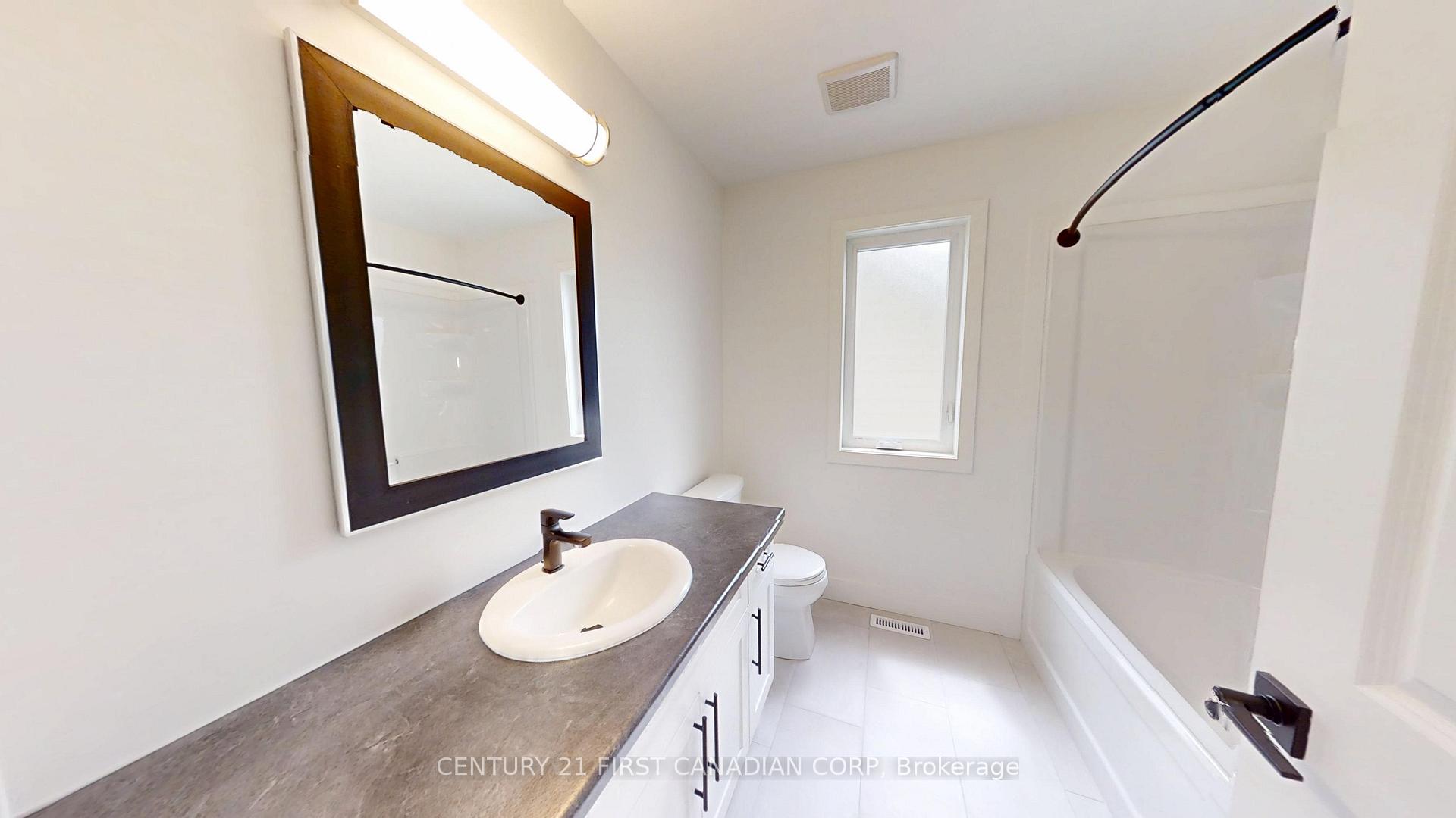 Photo 16 of 1225 Tulloch Avenue, London, South U — HOMEH