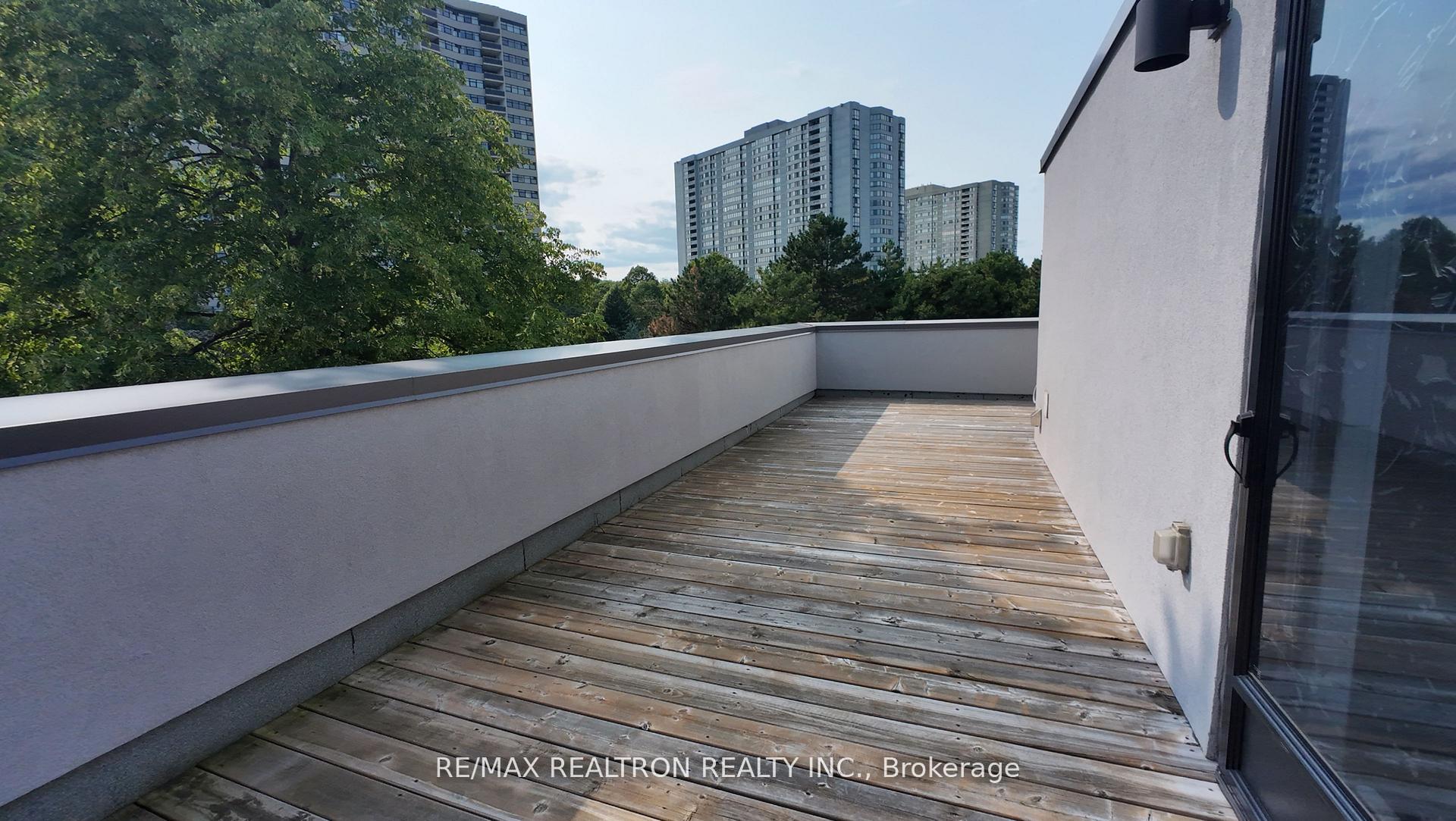 Photo 21 of Unit 128, 20 Echo Point, Scarborough, L'Amoreaux — HOMEH