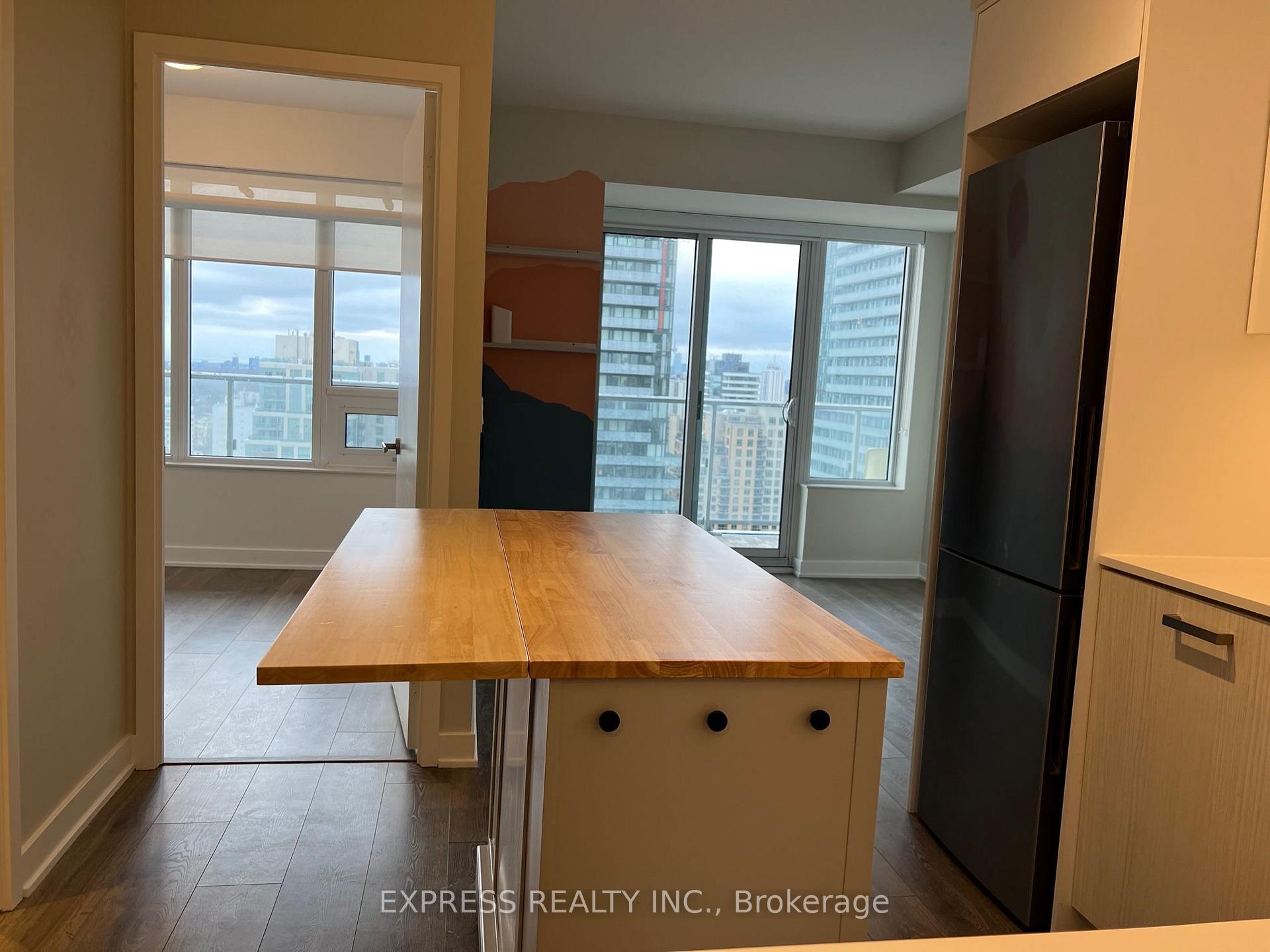 Photo 2 of Unit 2306, 195 Redpath Avenue, Toronto, Mount Pleasant West — HOMEH