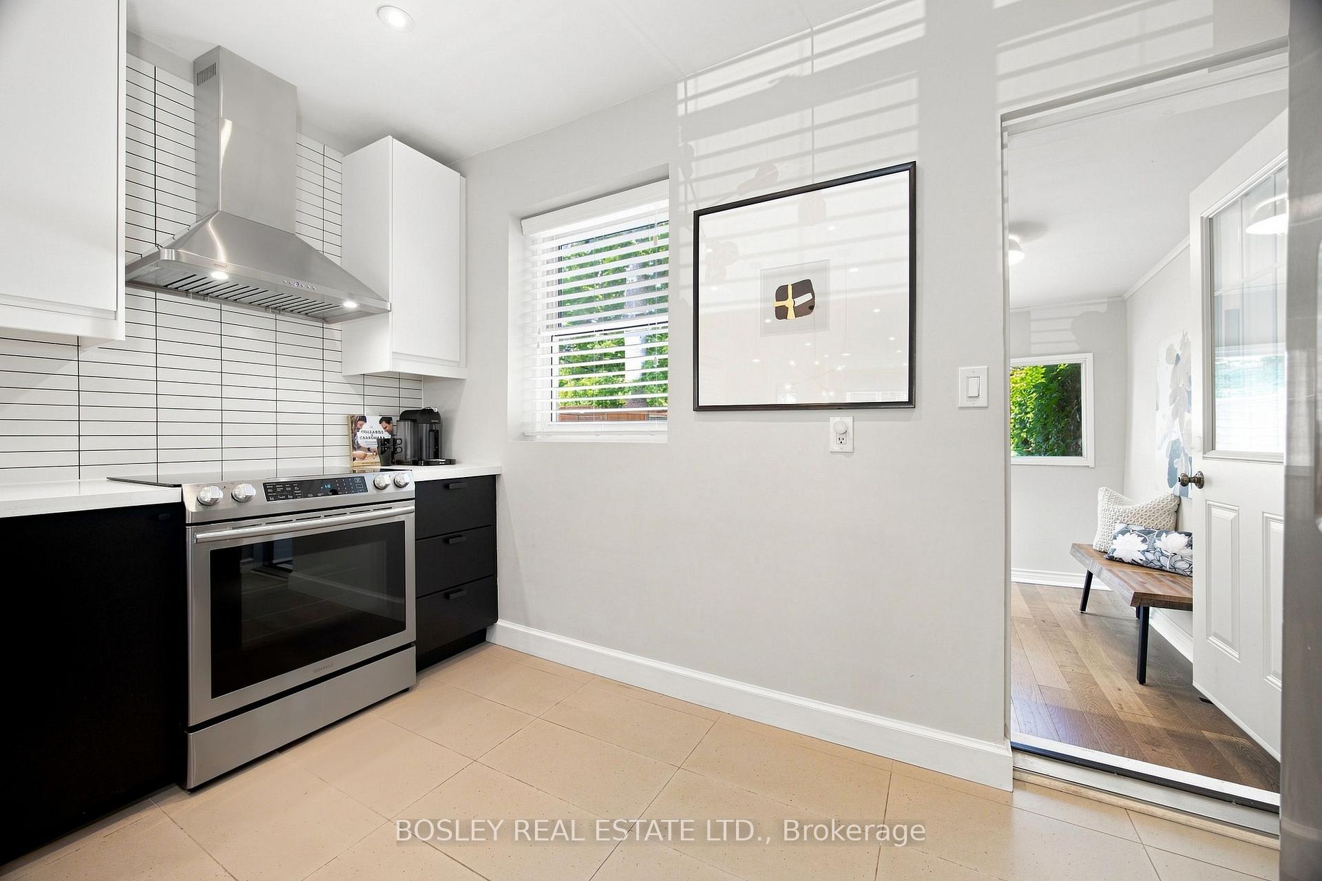 Photo 16 of 100 Springdale Boulevard, Toronto, Danforth Village-East York — HOMEH