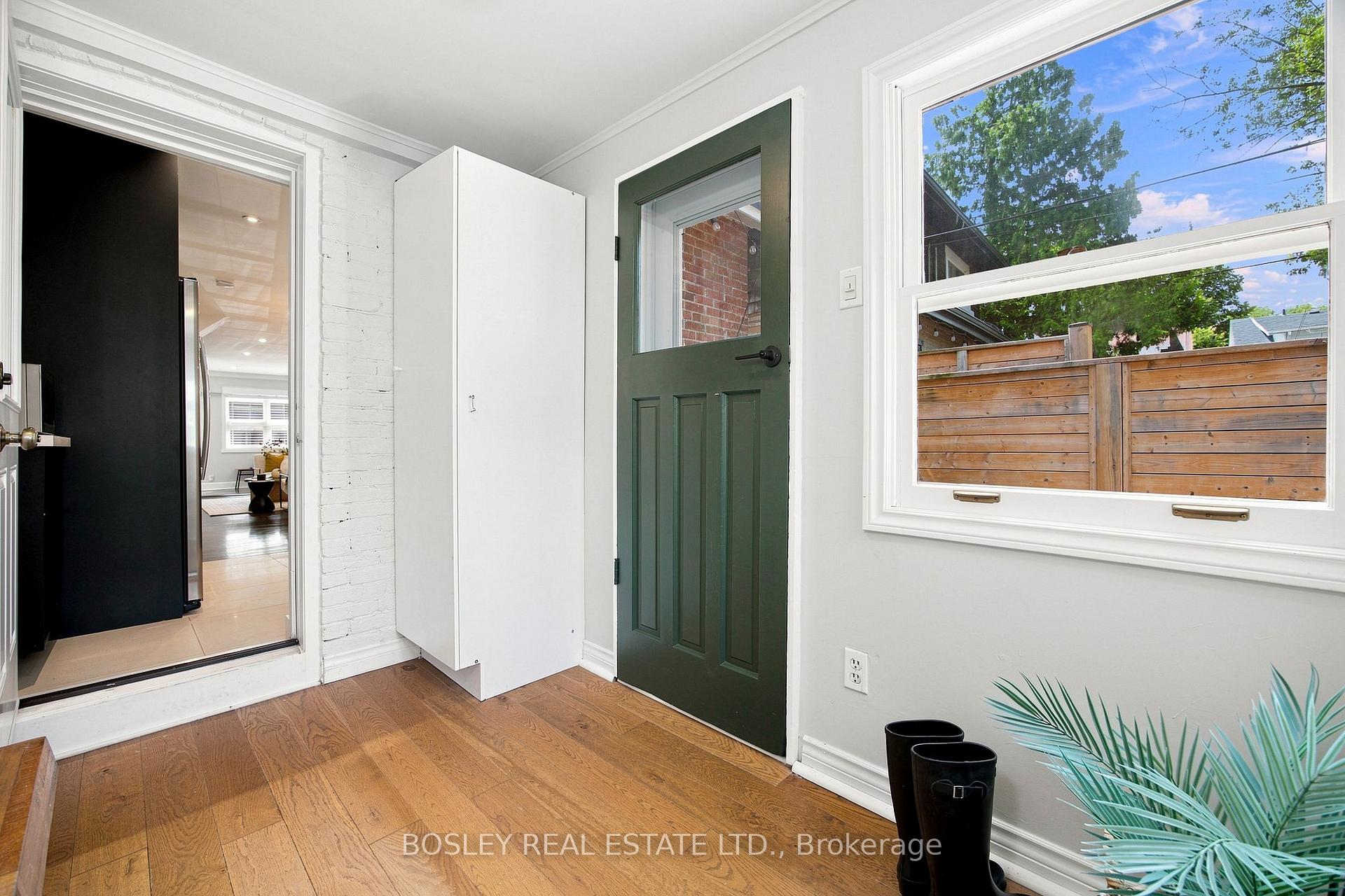 Photo 18 of 100 Springdale Boulevard, Toronto, Danforth Village-East York — HOMEH