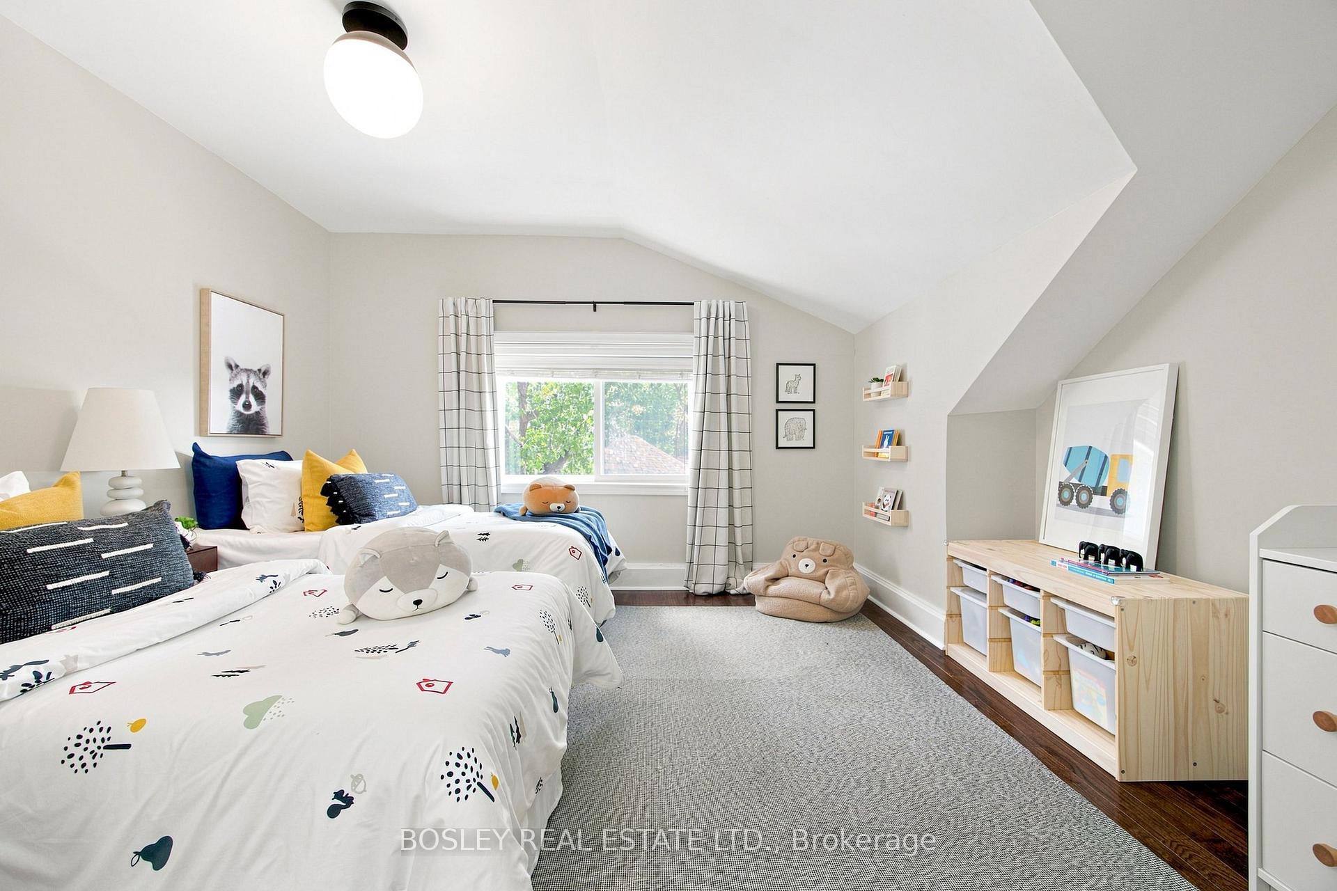 Photo 24 of 100 Springdale Boulevard, Toronto, Danforth Village-East York — HOMEH