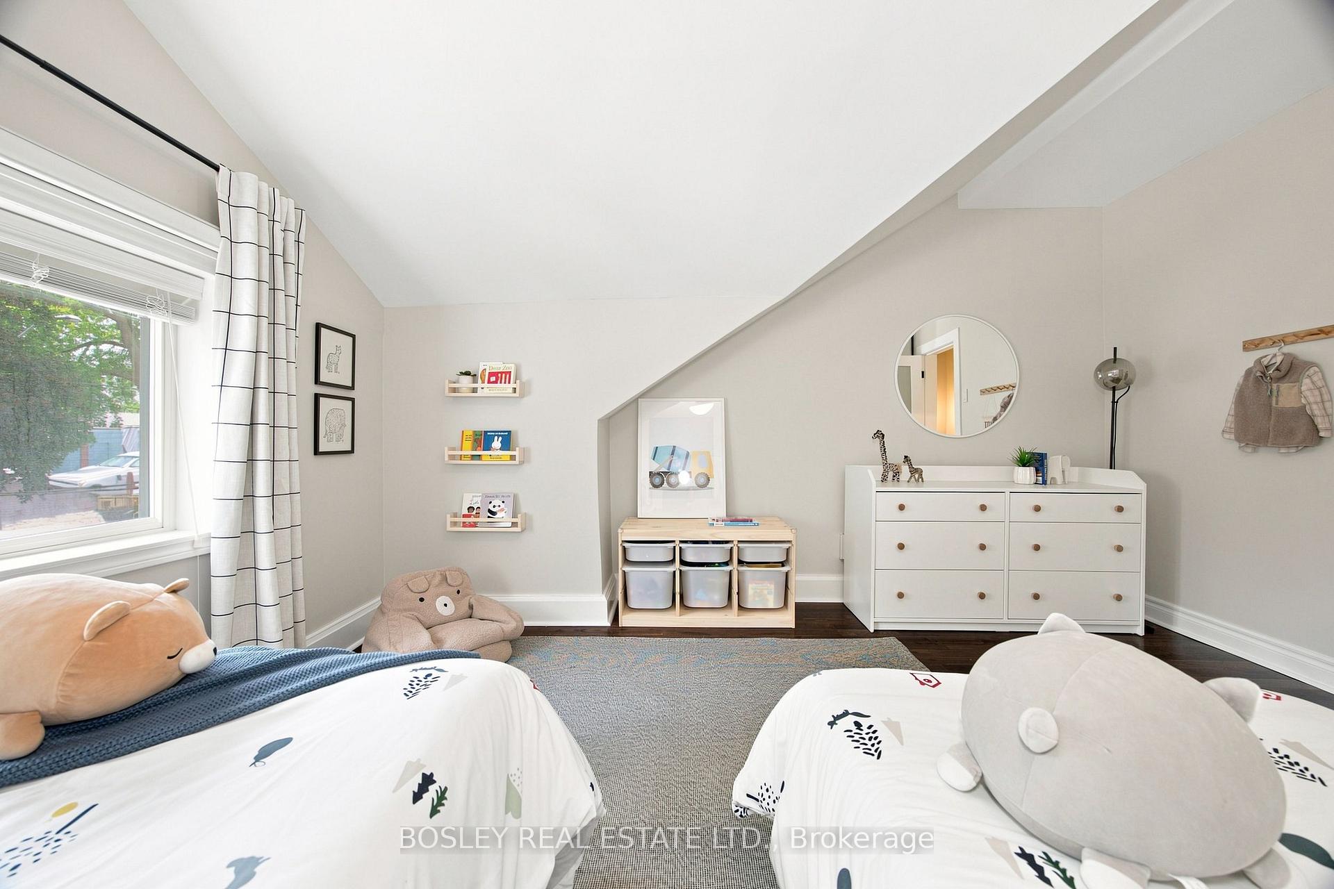 Photo 26 of 100 Springdale Boulevard, Toronto, Danforth Village-East York — HOMEH