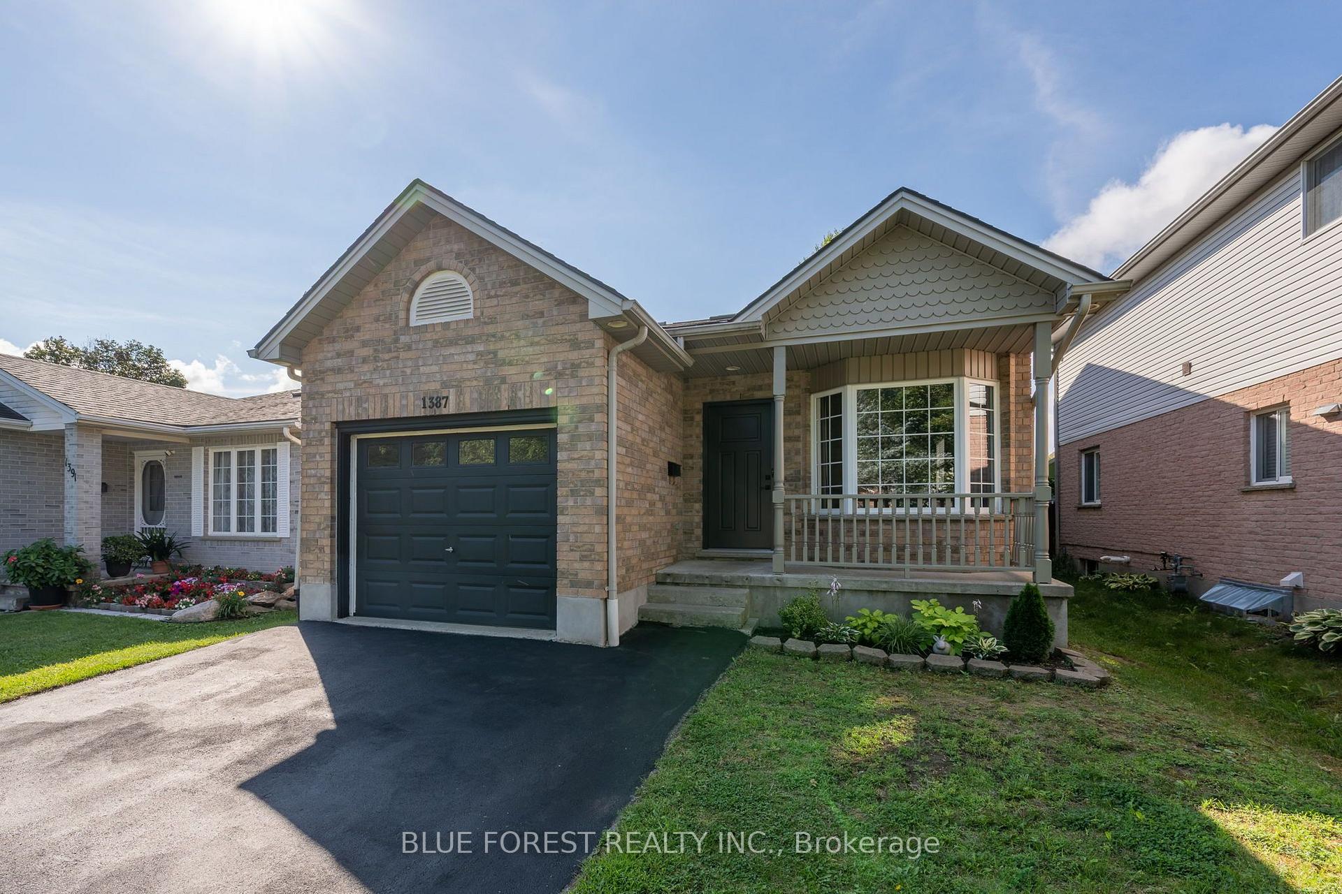 Photo 2 of 1387 Idylwood Road, London, East D — HOMEH