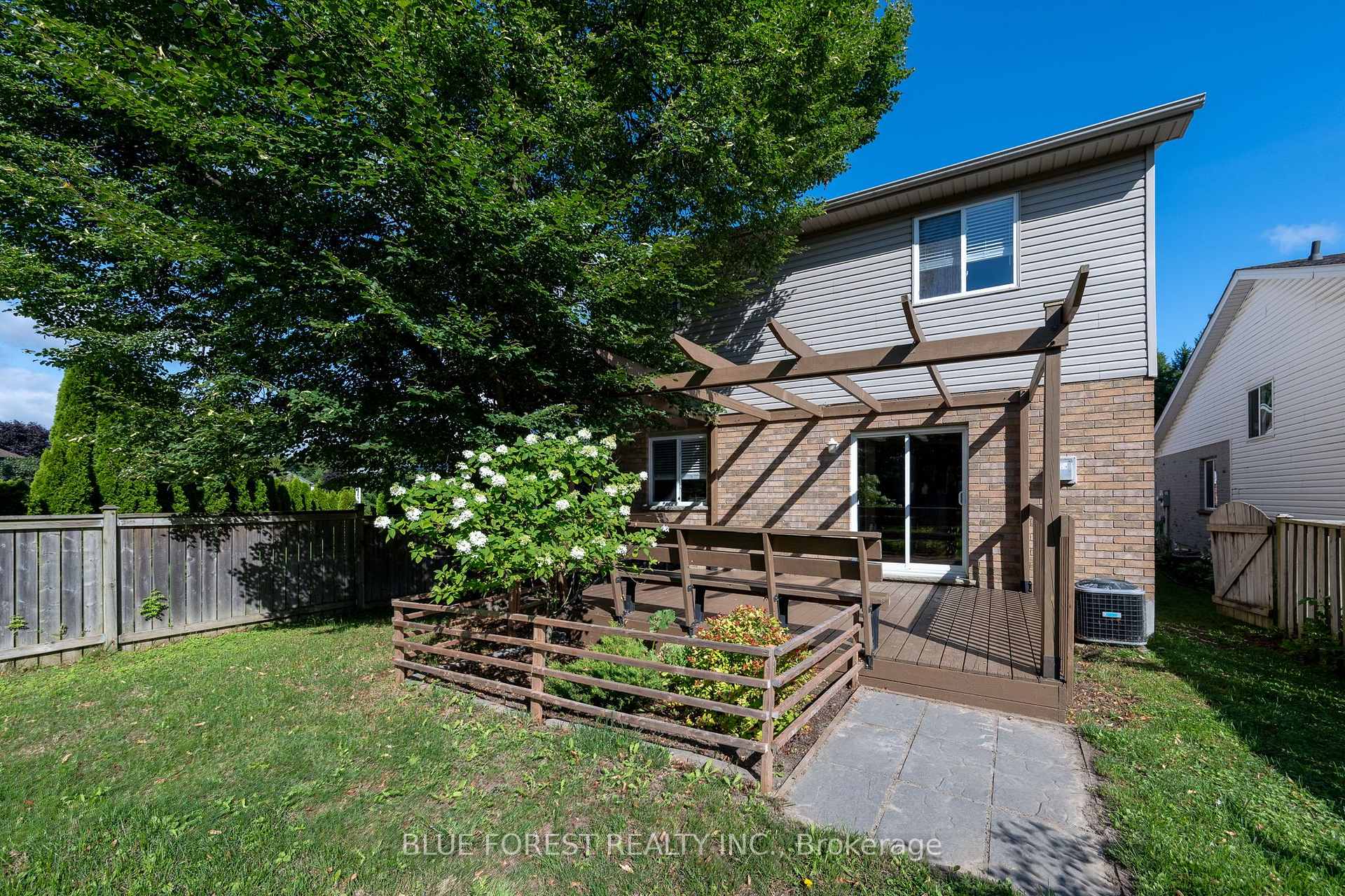 Photo 30 of 1387 Idylwood Road, London, East D — HOMEH