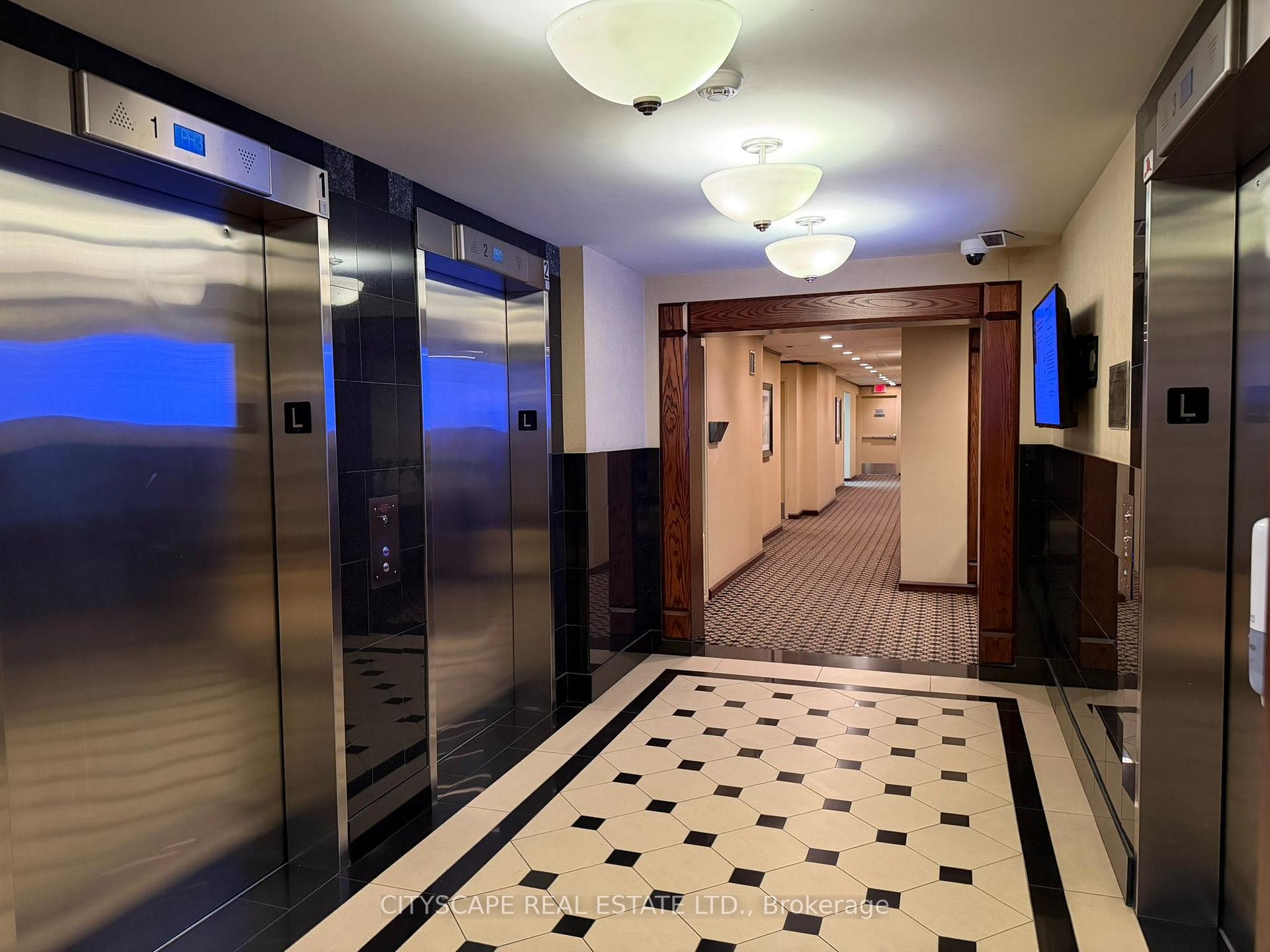 Photo 4 of Unit 1906, 101 Subway Crescent, Etobicoke, Islington-City Centre West — HOMEH