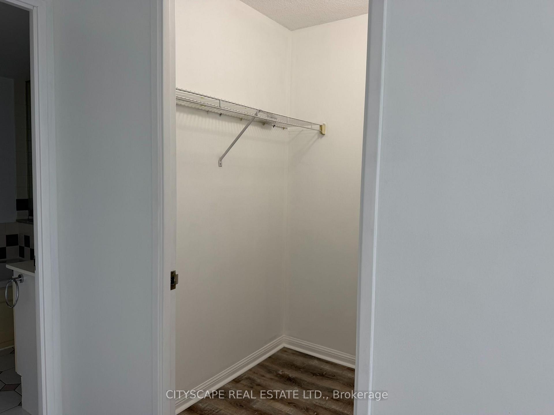 Photo 8 of Unit 1906, 101 Subway Crescent, Etobicoke, Islington-City Centre West — HOMEH