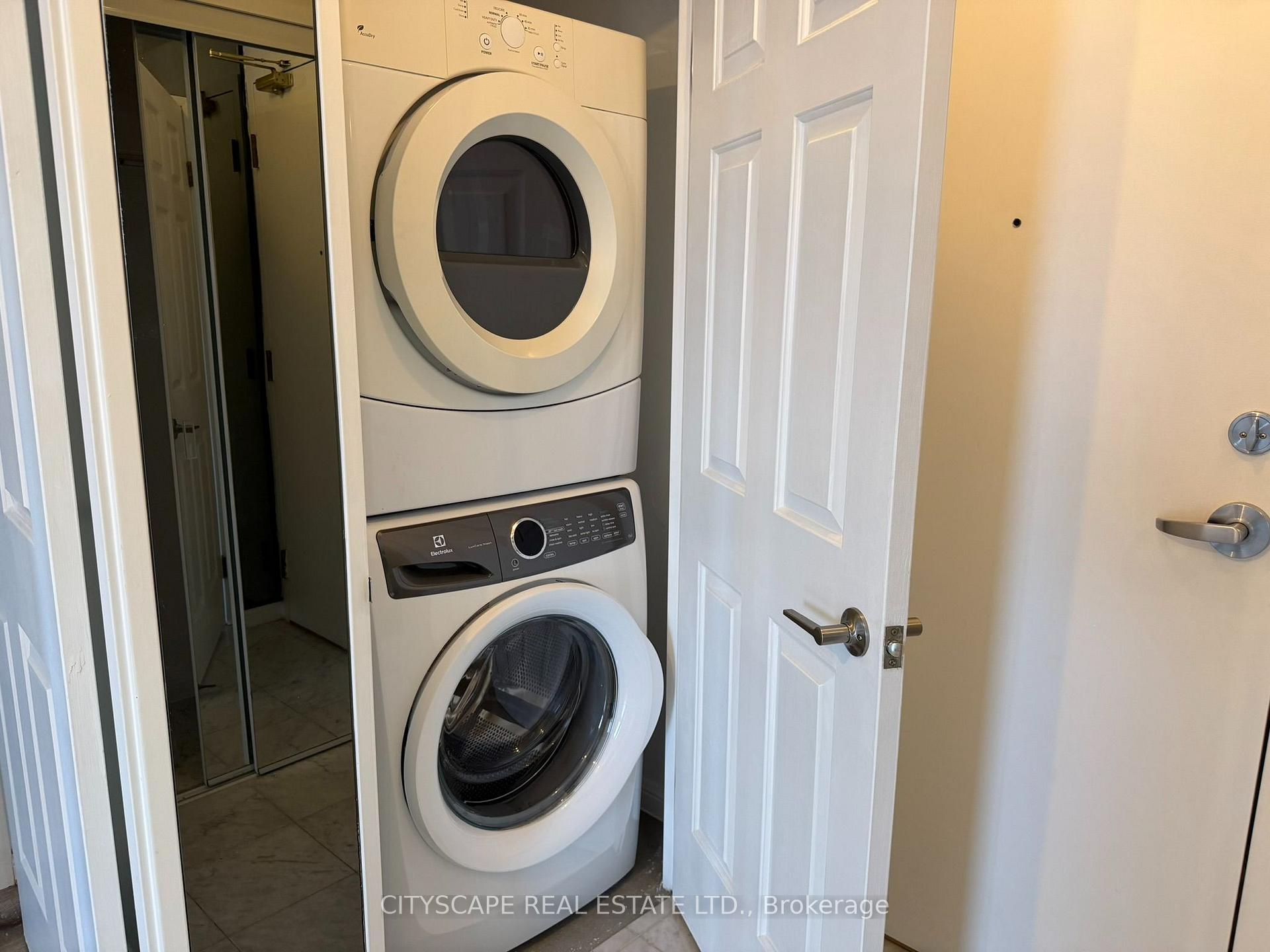 Photo 16 of Unit 1906, 101 Subway Crescent, Etobicoke, Islington-City Centre West — HOMEH
