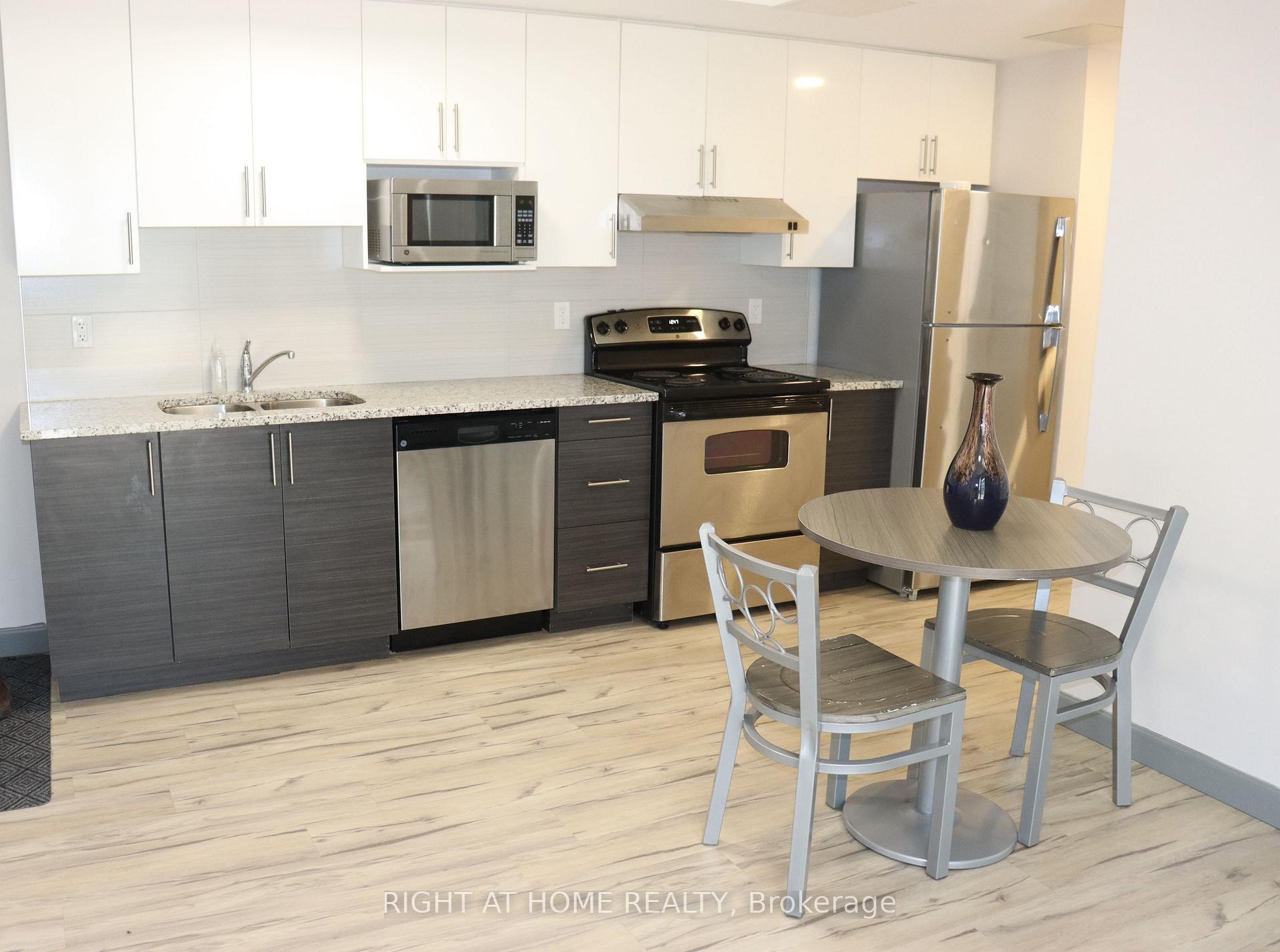 Photo 6 of Unit 215, 258B Sunview Street, Waterloo, Downtown Waterloo — HOMEH