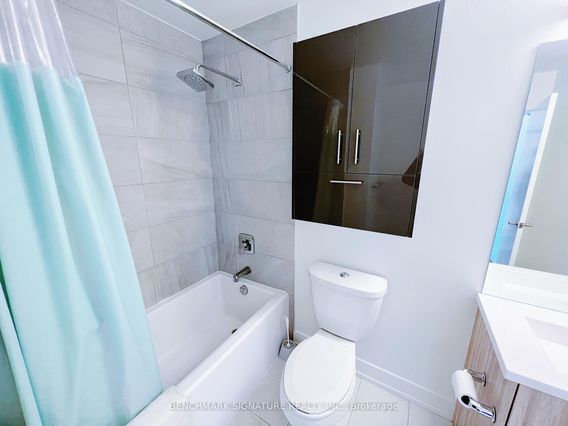Photo 8 of Unit 1805, 180 Fairview Mall Drive, North York, Don Valley Village — HOMEH