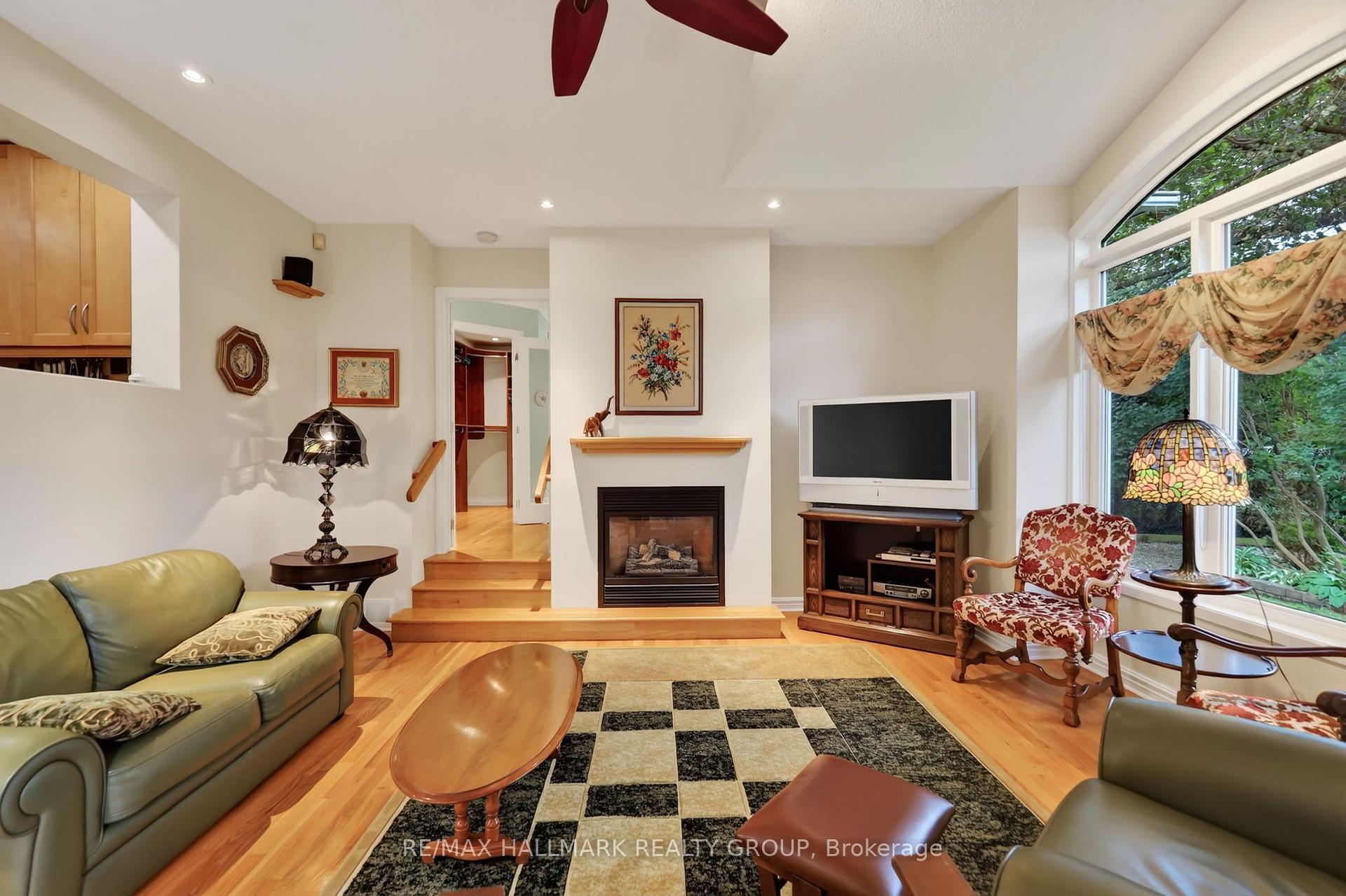 Photo 16 of 2692 Colman Street, Ottawa, Riverside Park — HOMEH