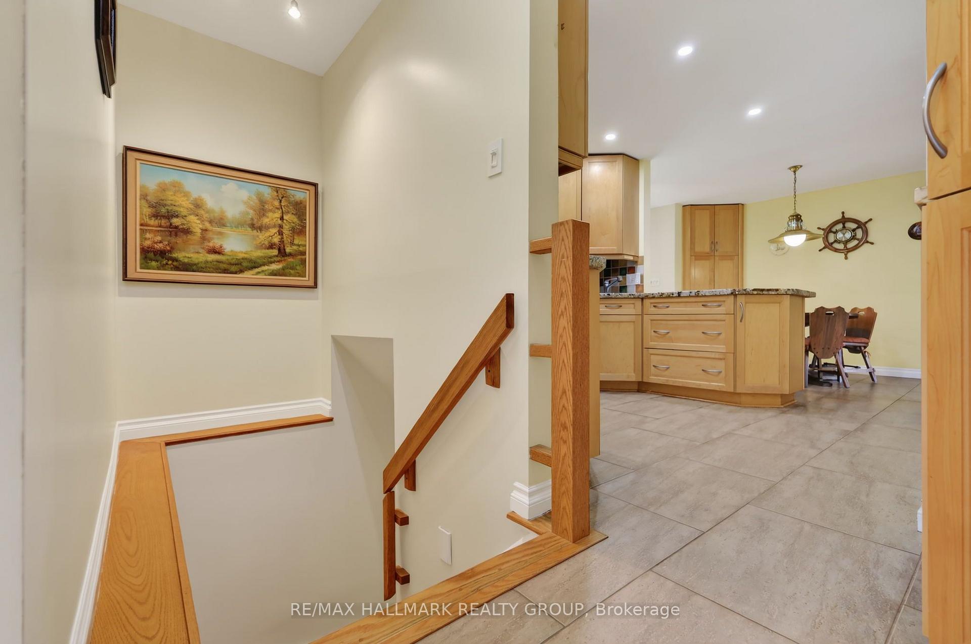 Photo 34 of 2692 Colman Street, Ottawa, Riverside Park — HOMEH